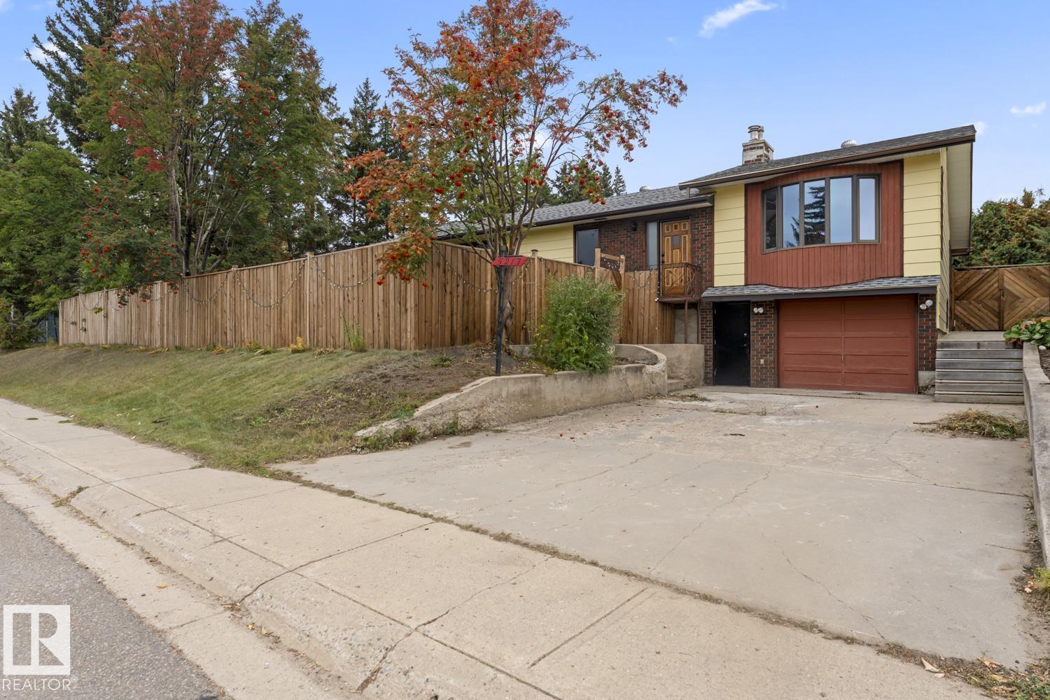 56 St Unit 5213 St, Cold Lake, AB T9M 1R2
