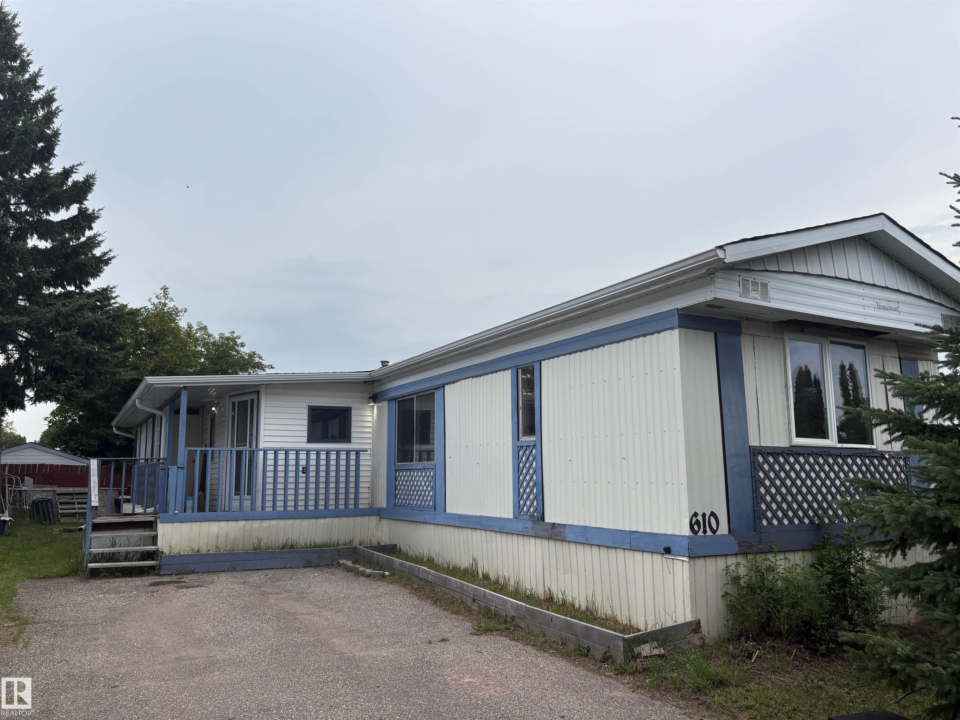 610 Evergreen Park Dr NW, Edmonton, AB T5Y 4M2