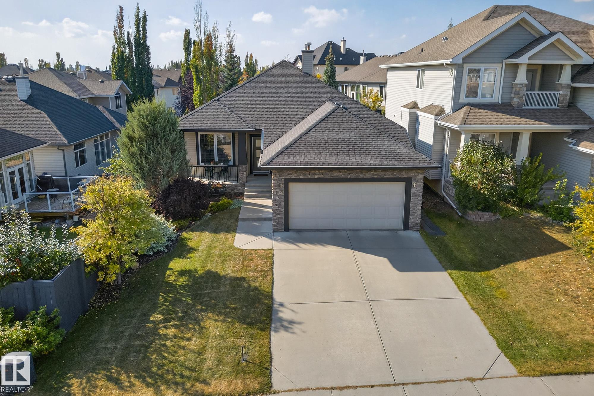 3514 Mclay Cr Cres NW, Edmonton, AB T6R 3V3