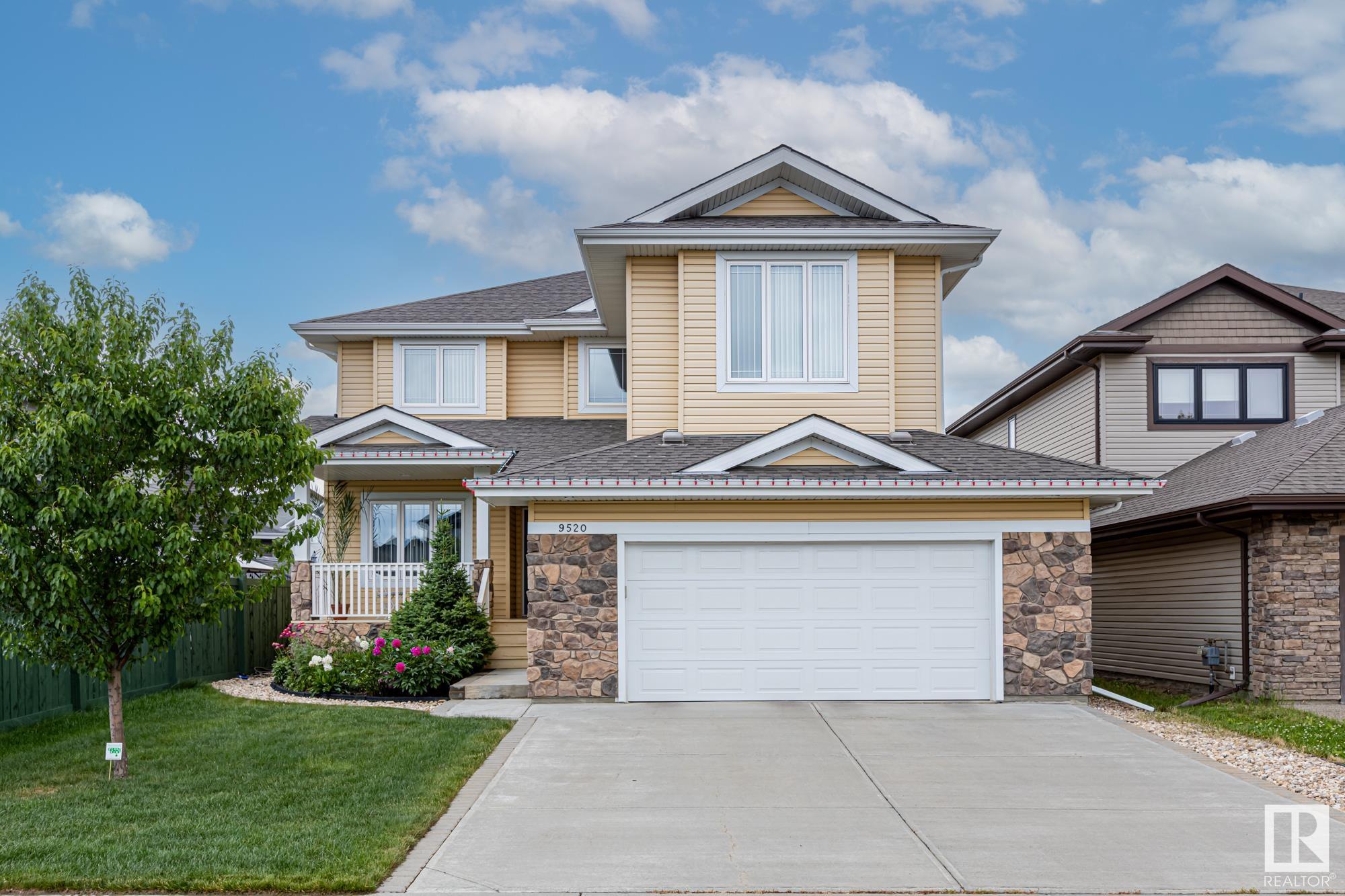 206 St Nw Unit 9520 St, Edmonton, AB T5T 4P1