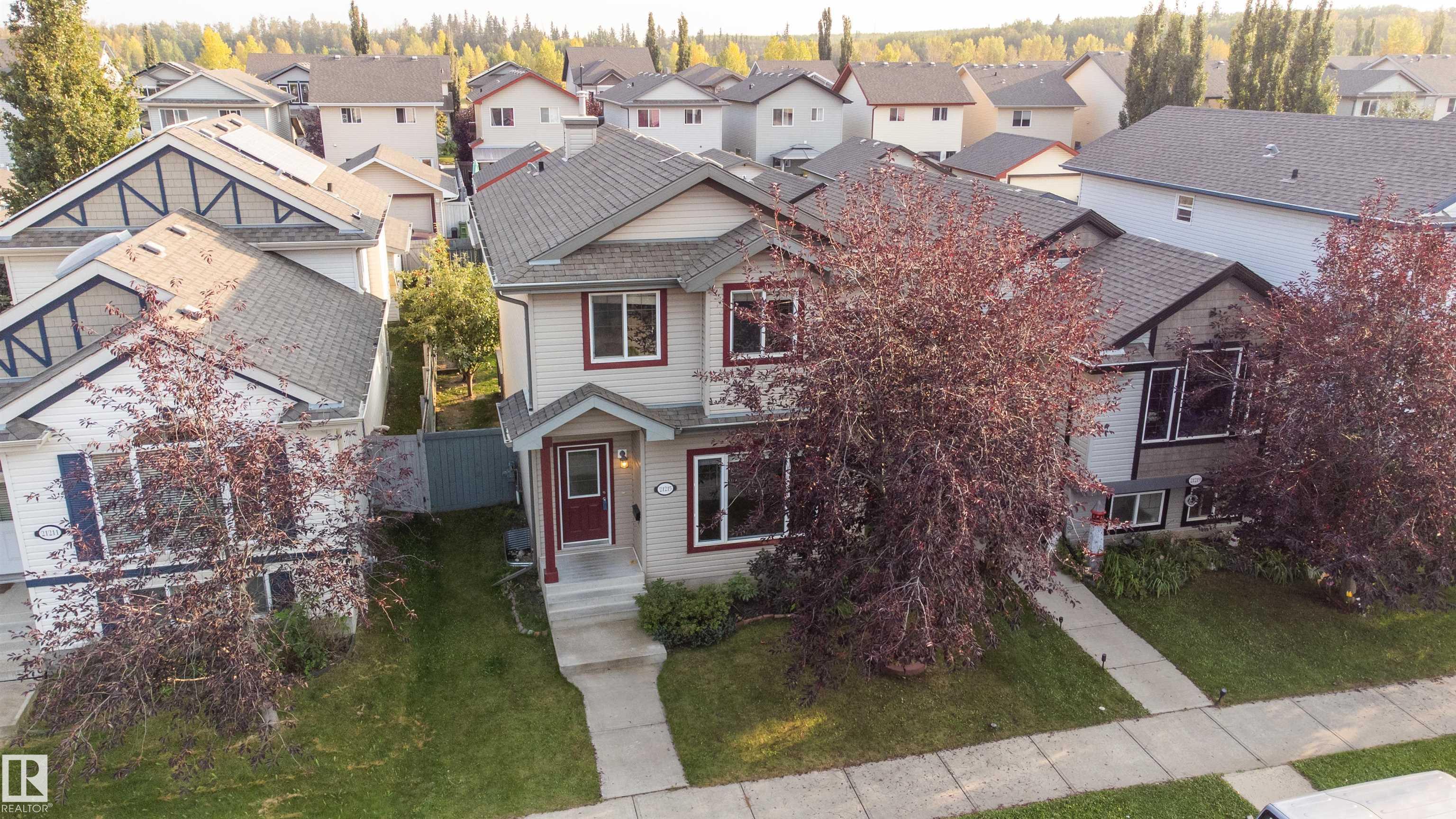 21215 59 Avenue Northwest, Edmonton, AB T6M 0H5
