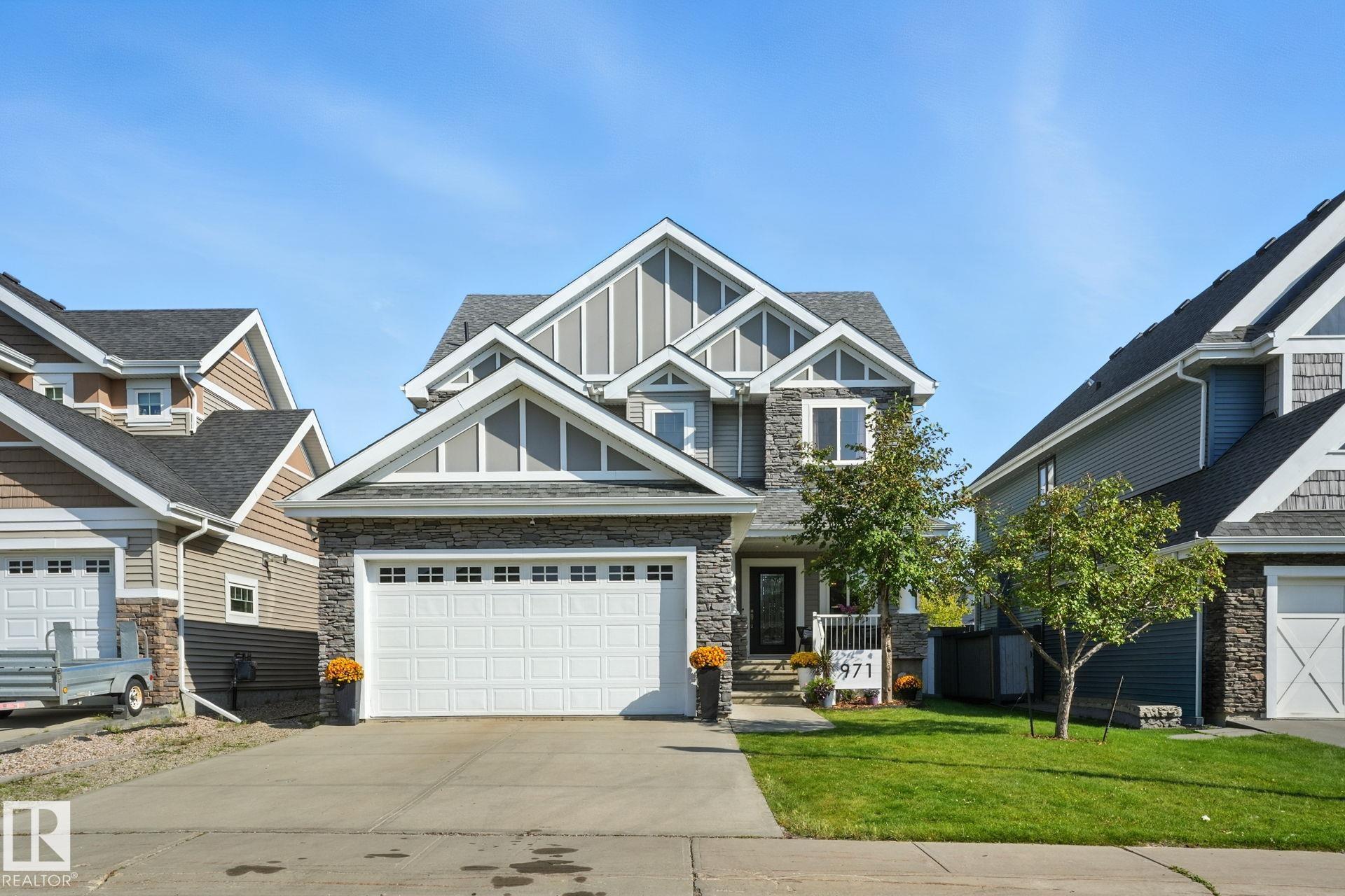 971 Summerside Li Link SW, Edmonton, AB T6X 0J9