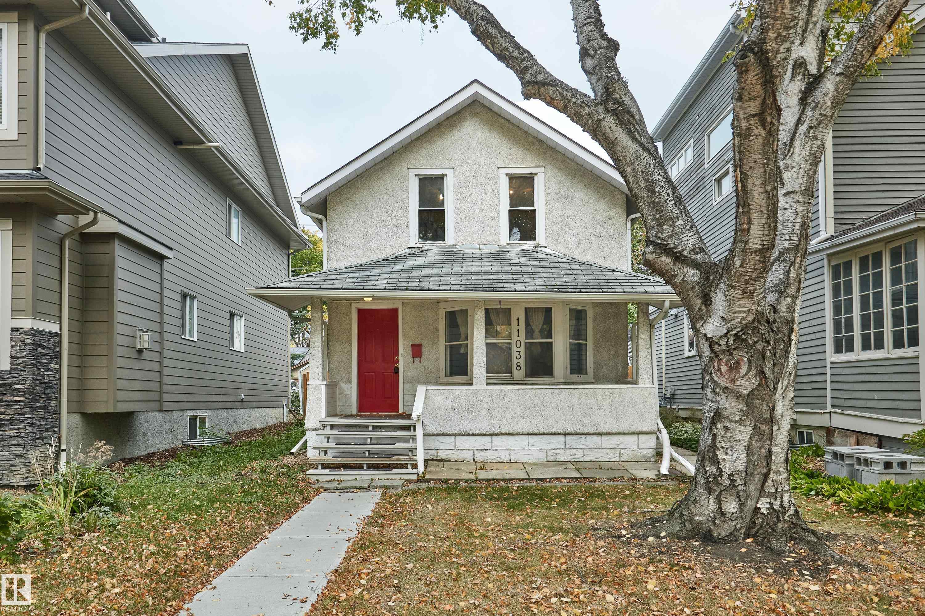 84 Av Nw Unit 11038 Ave, Edmonton, AB T6G 0V7