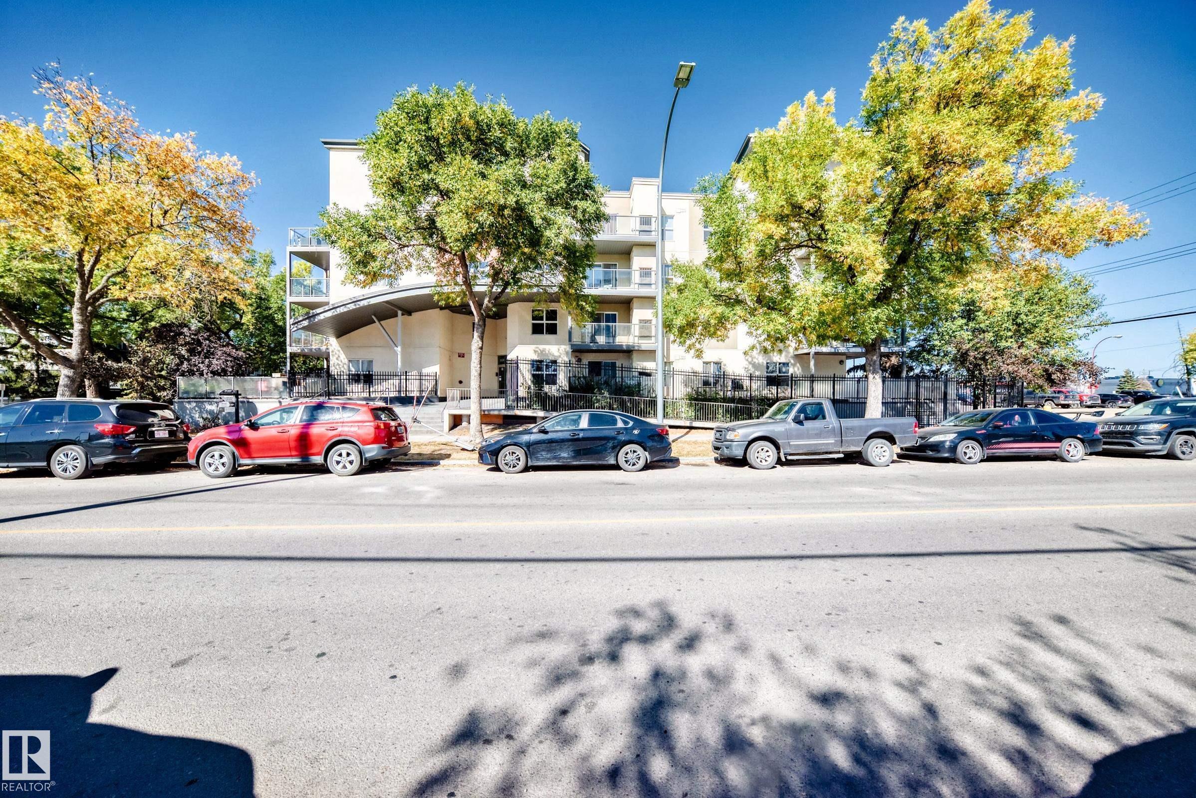 10118 106 Avenue Northwest #104, Edmonton, AB T5H 0B8