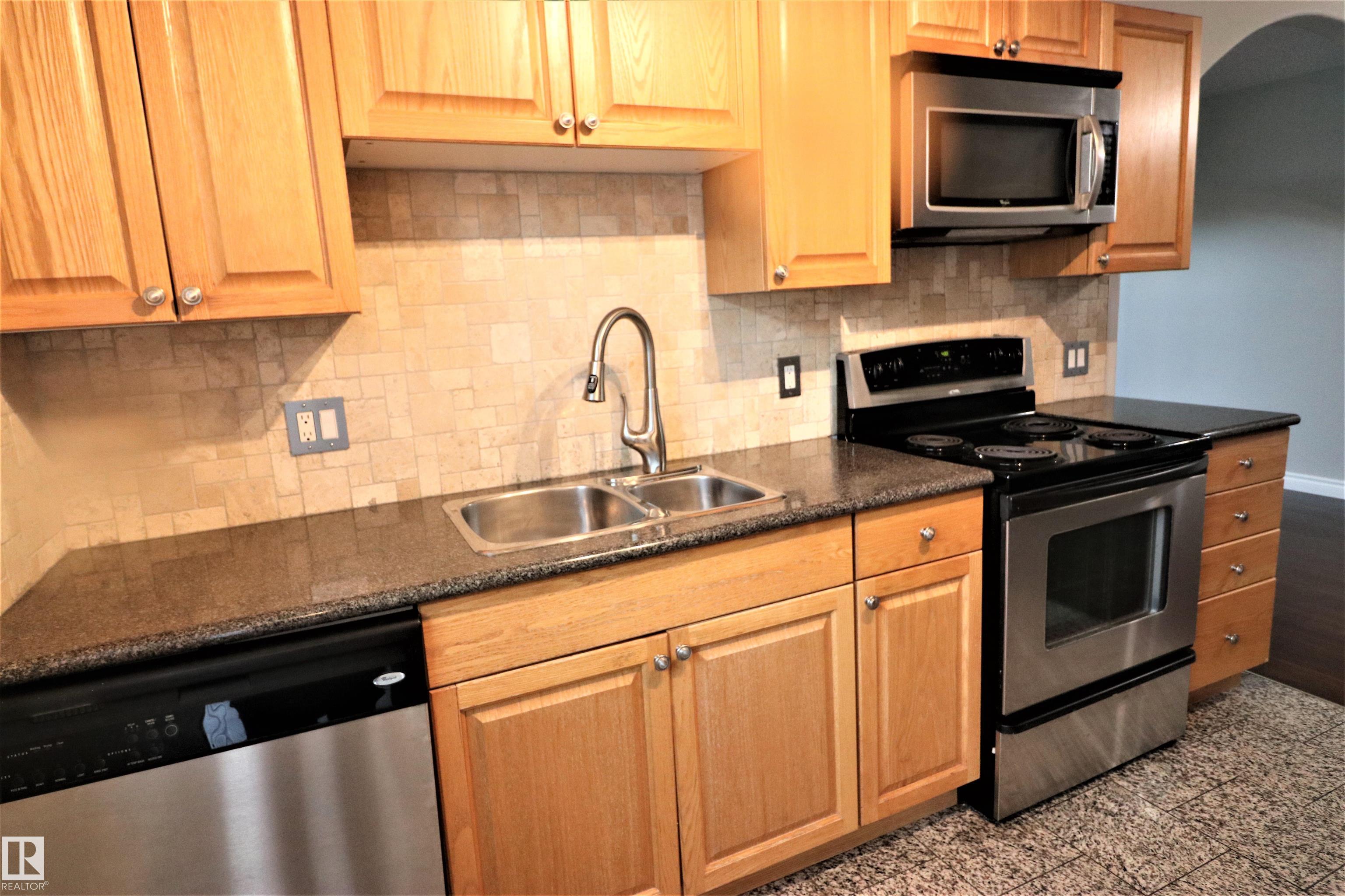 54 St Unit 4317 St, Beaumont, AB T4X 1C6