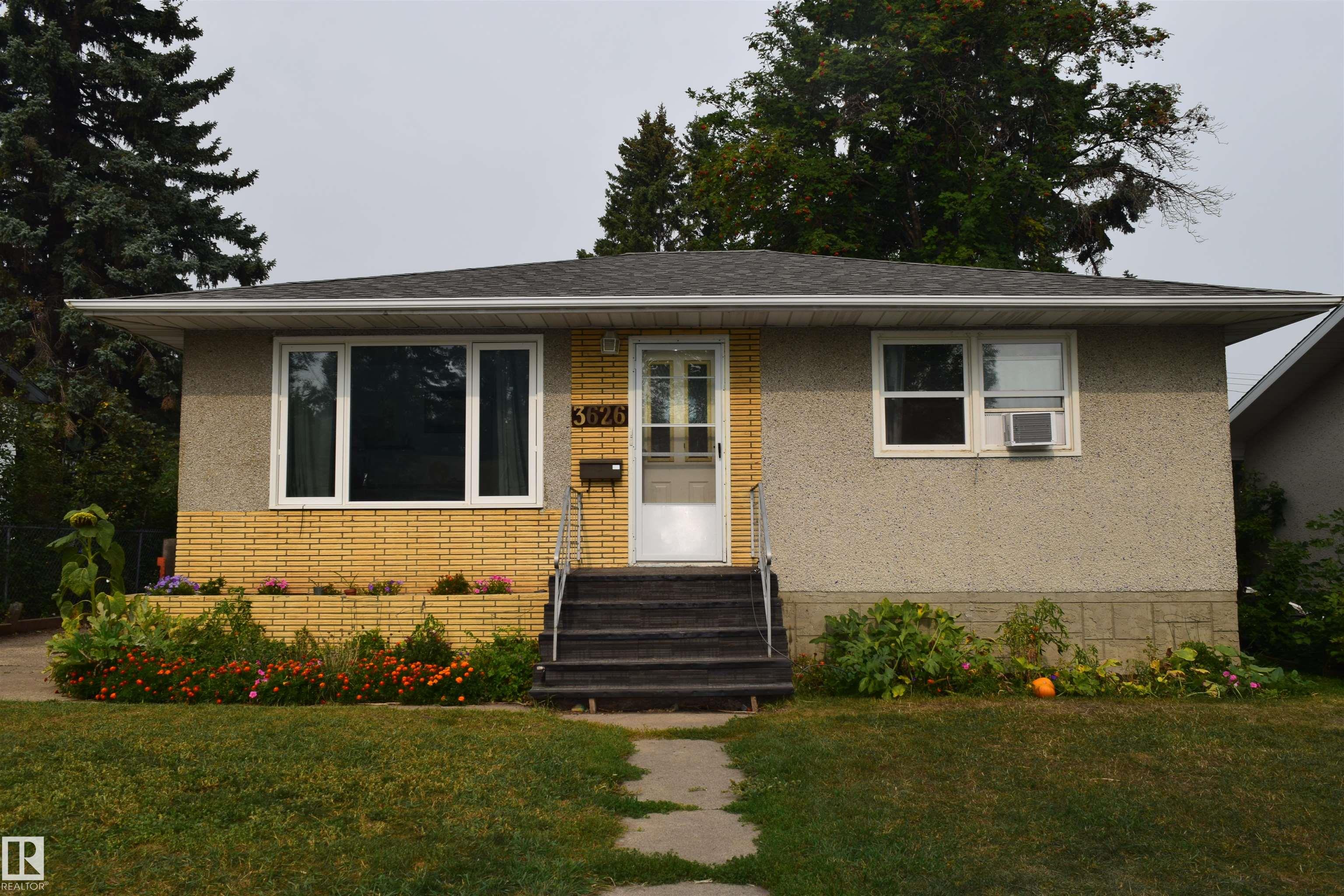 106 Av Nw Unit 3626 Ave, Edmonton, AB T5W 0C5