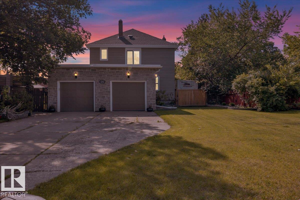 80 Av Nw Unit 17107 Ave, Edmonton, AB T5T 0B3
