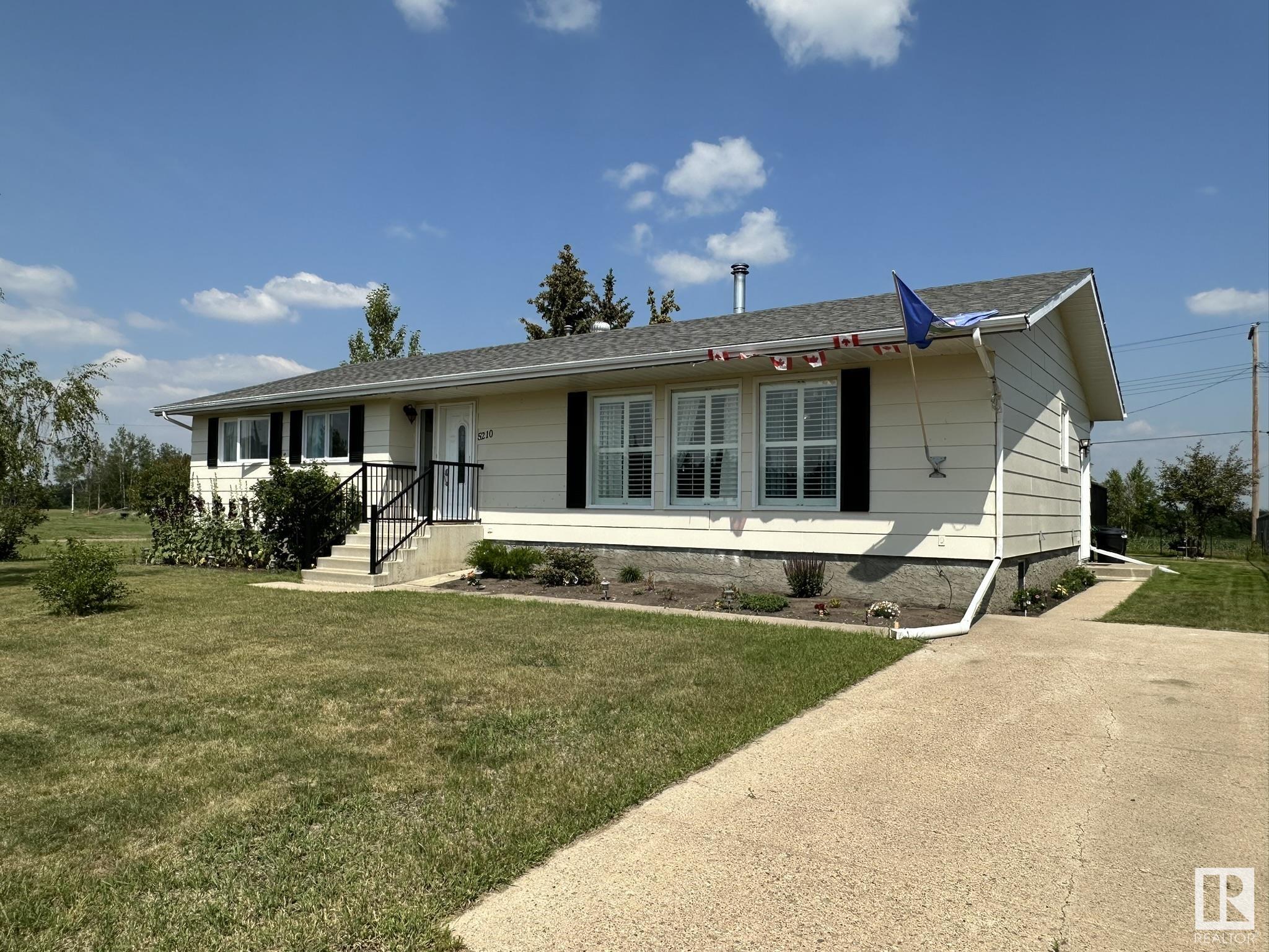 54 Av Unit 5210 Ave, Andrew, AB T0C 0C0