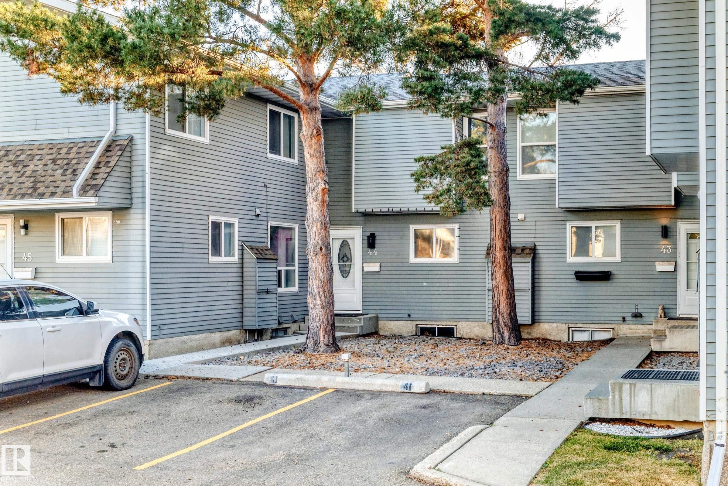 4403 Riverbend Road Northwest #unit 44, Edmonton, AB T6H 5S9