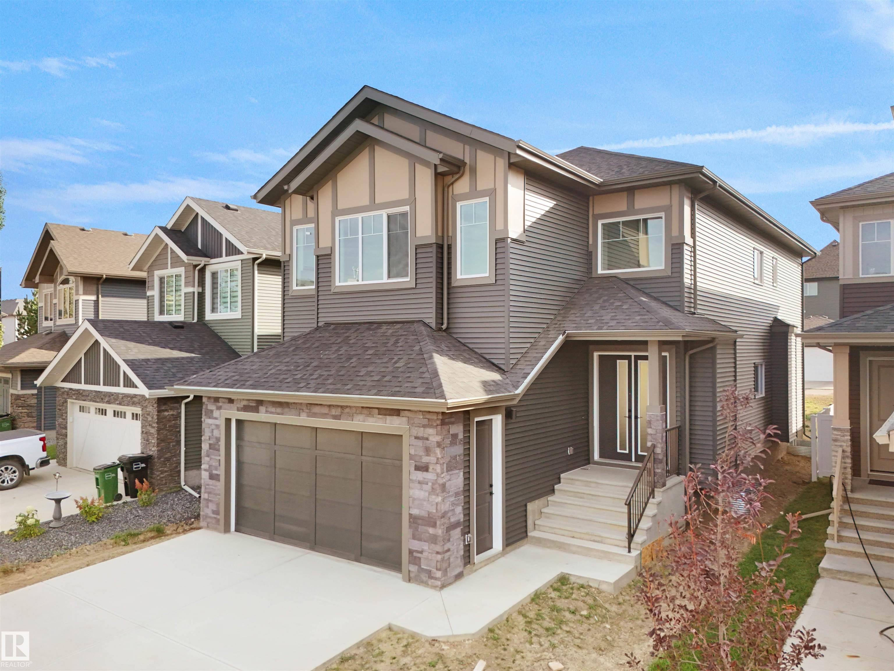 1107 Gyrfalcon Cr Cres NW, Edmonton, AB T5S 0S5