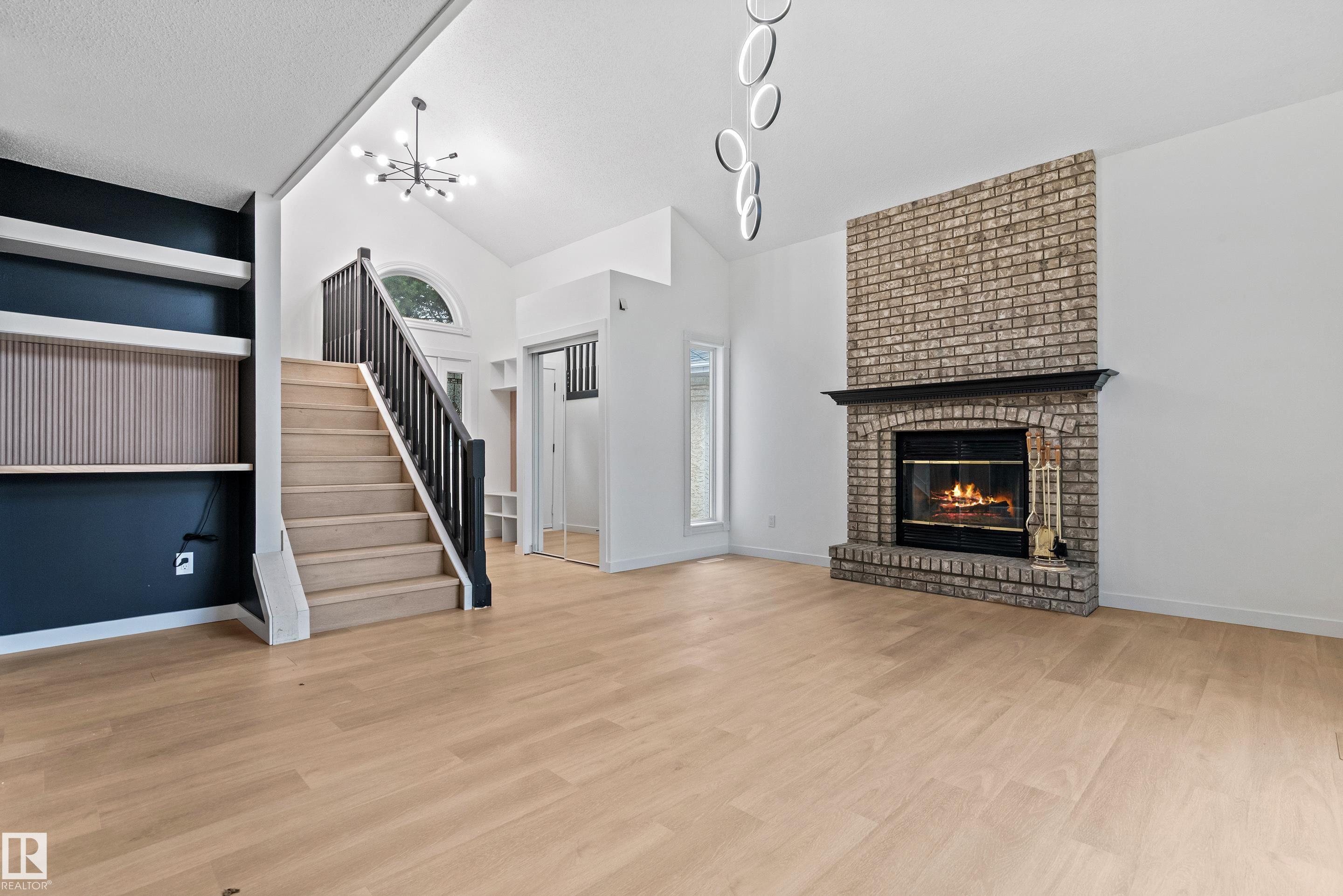 58 Av Nw Unit 18908 Ave, Edmonton, AB T6M 2G6