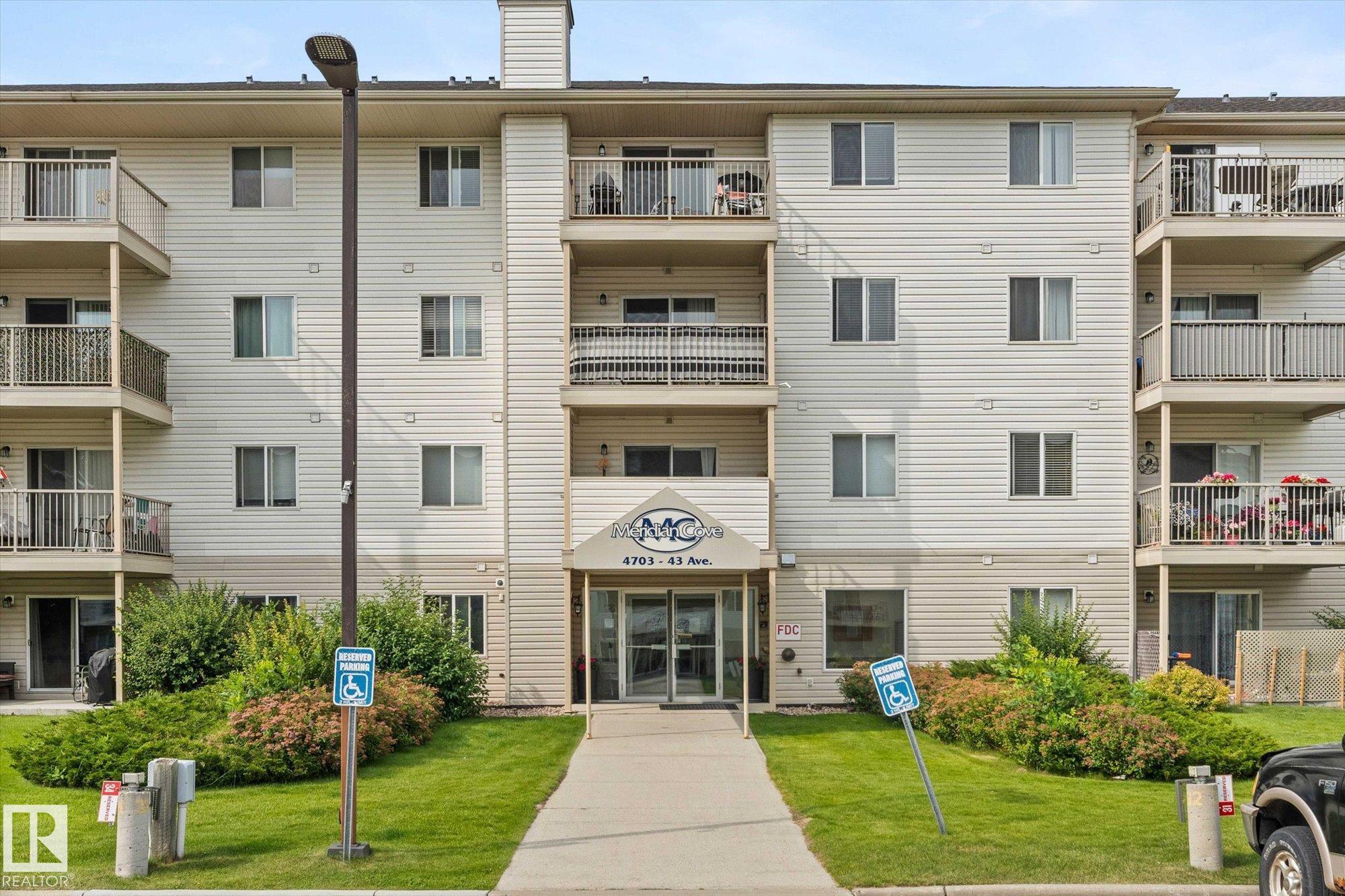 4307 43 Street #305, Stony Plain, AB T7Z 2S7