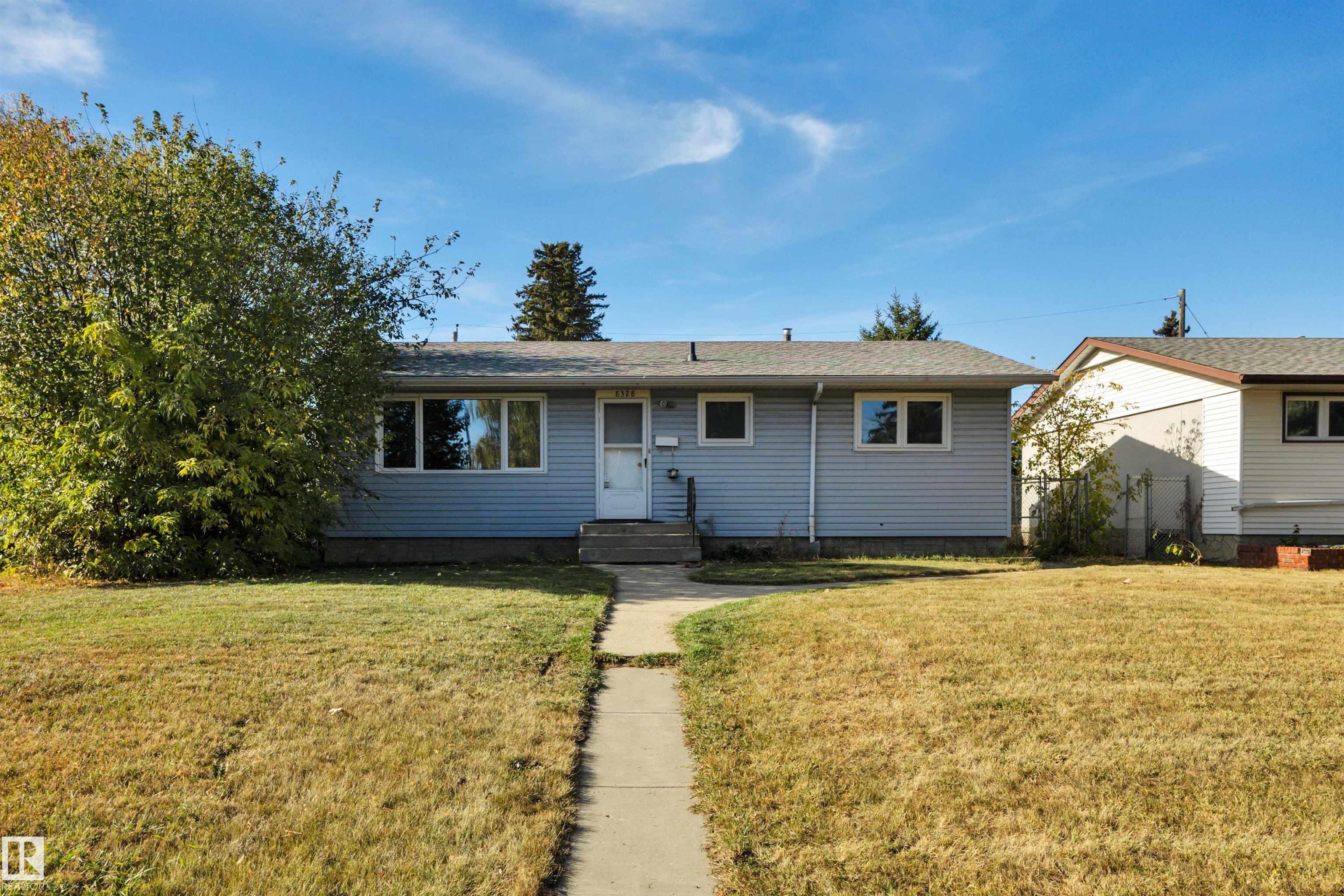 165 St Nw Unit 8328 St, Edmonton, AB T5R 2R4