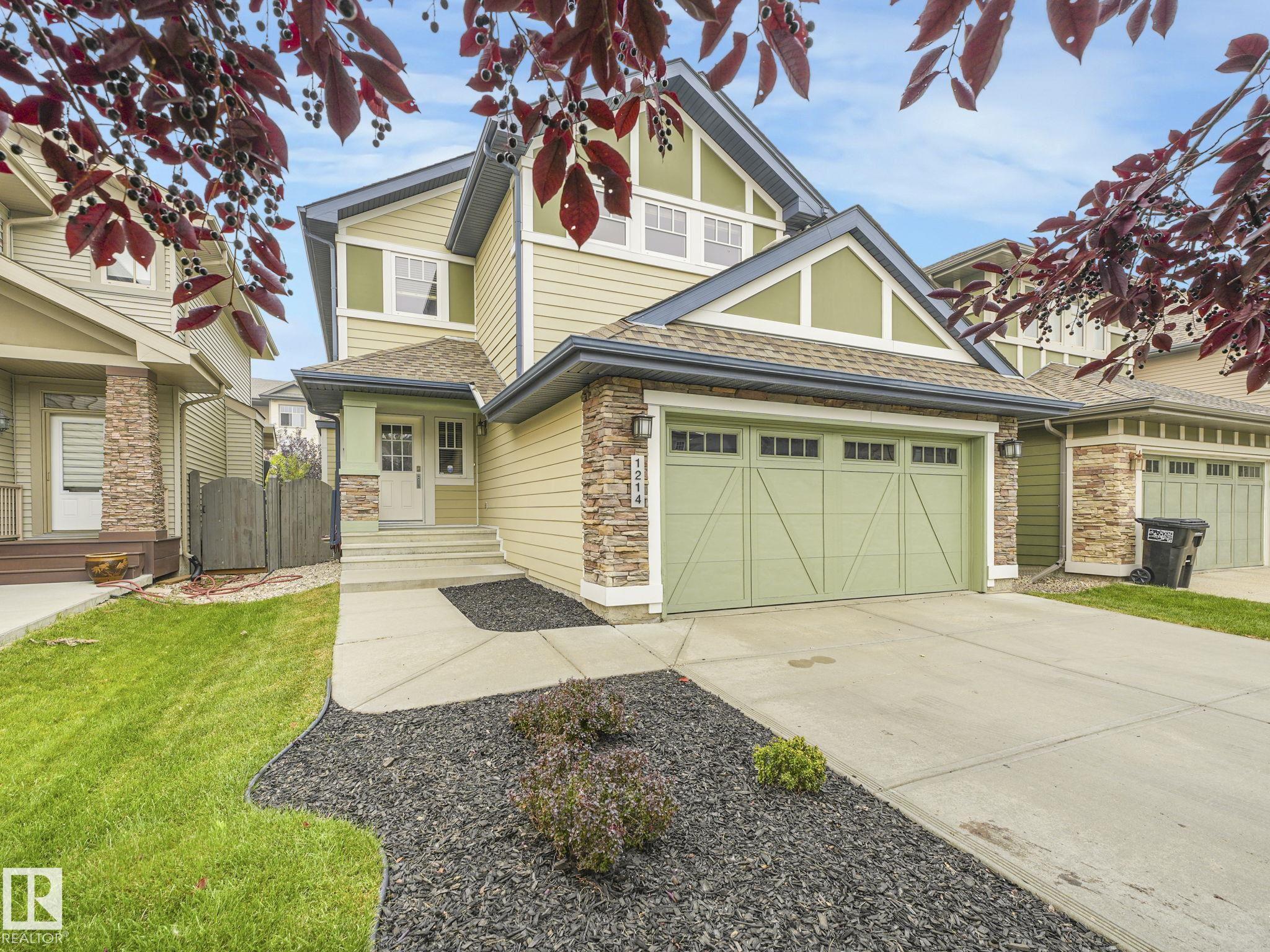 1214 Ainslie Way SW, Edmonton, AB T6W 0H7
