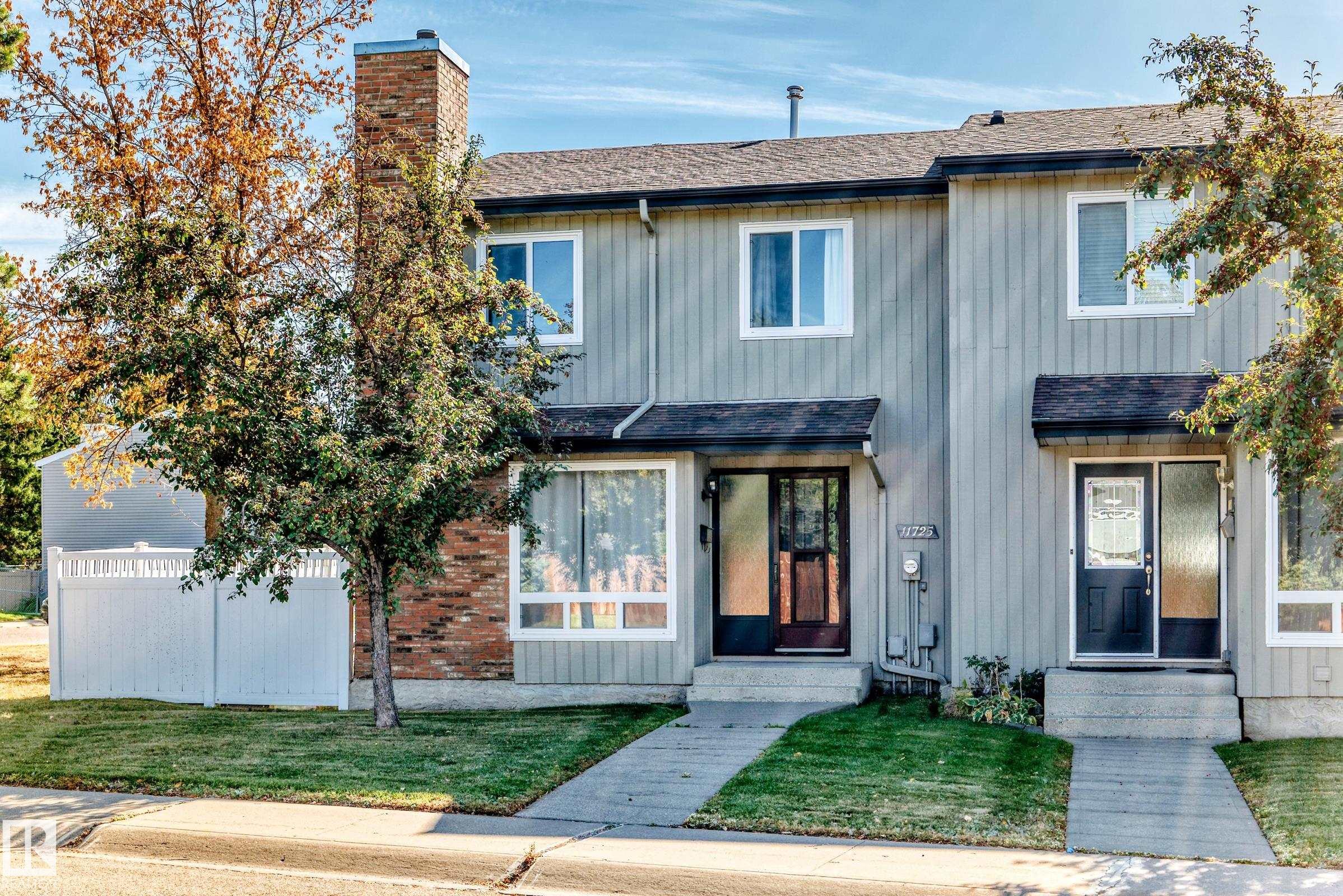 32 Av Nw Unit 11725 Ave #a, Edmonton, AB T6J 5K8