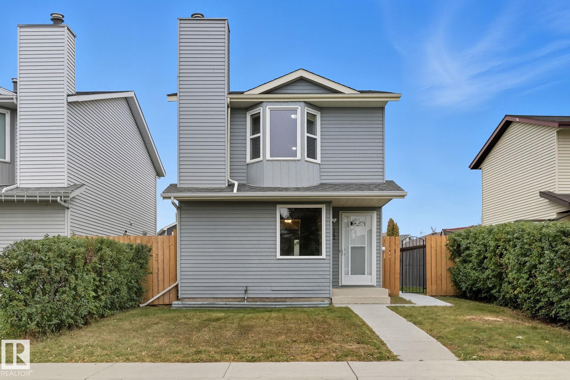 142 Kiniski Cr Cres NW, Edmonton, AB T6L 5A9