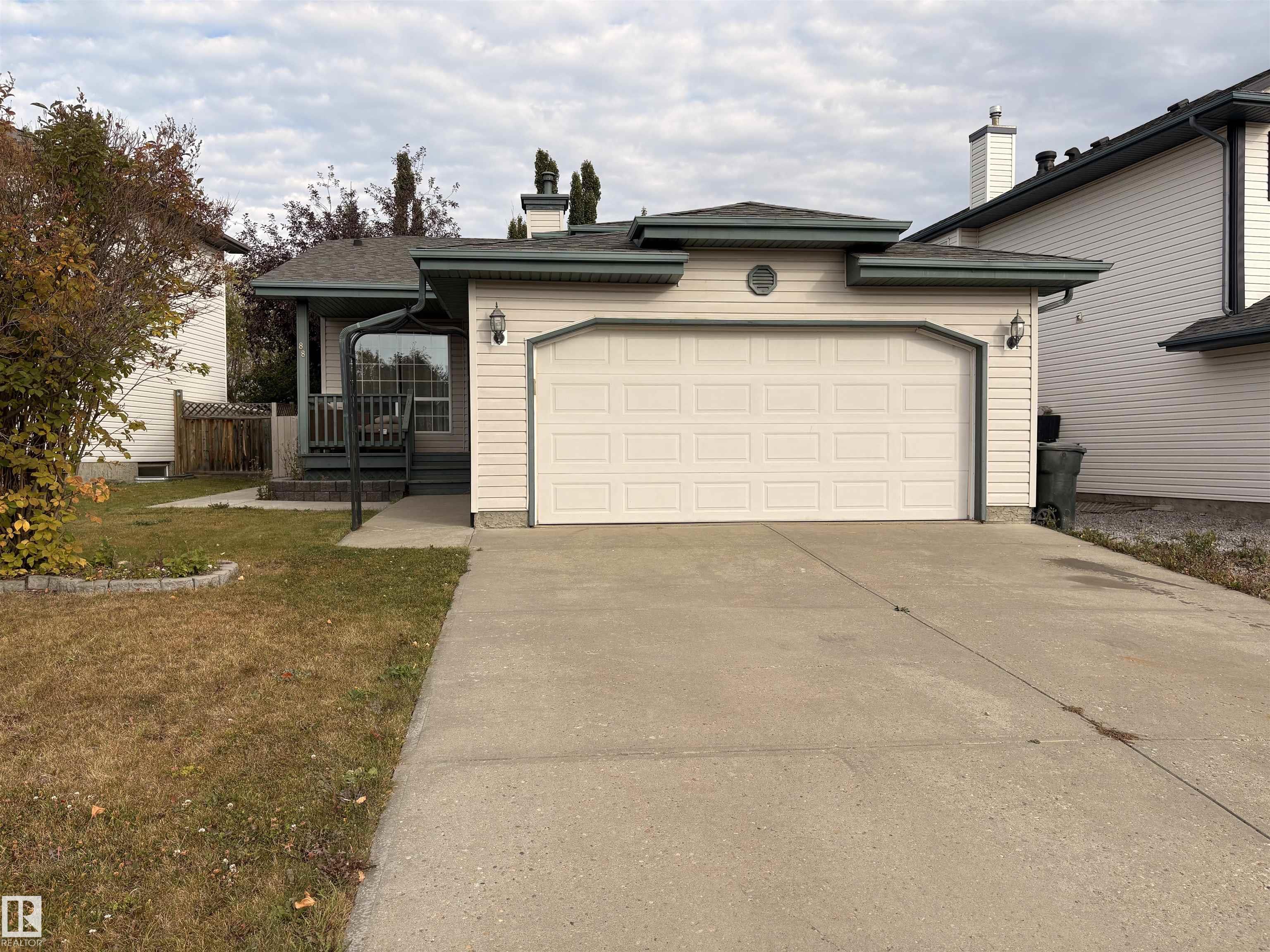 88 Landsdowne Dr, Spruce Grove, AB T7X 3X8
