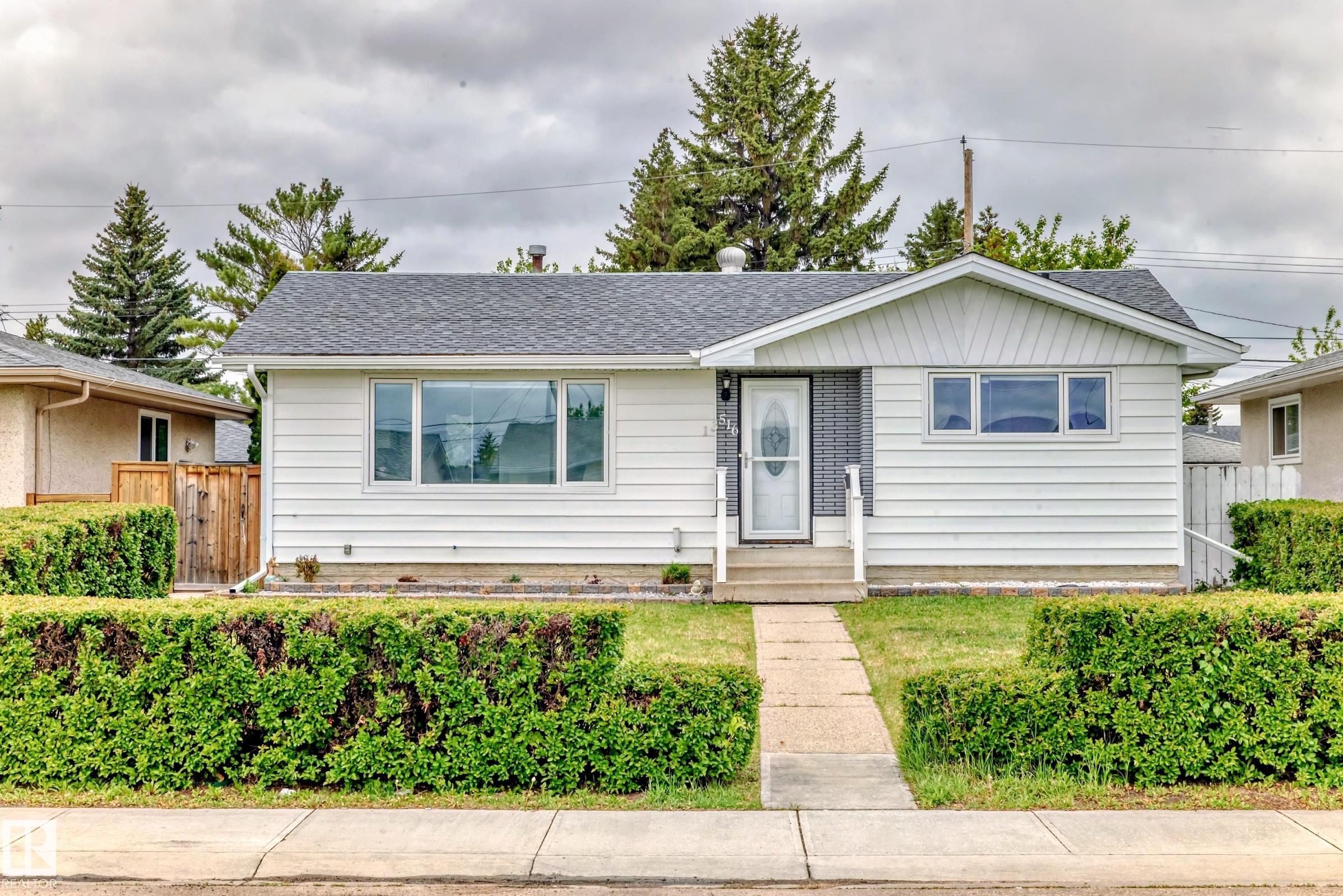 112 St Nw Unit 13516 St, Edmonton, AB T5E 5A4