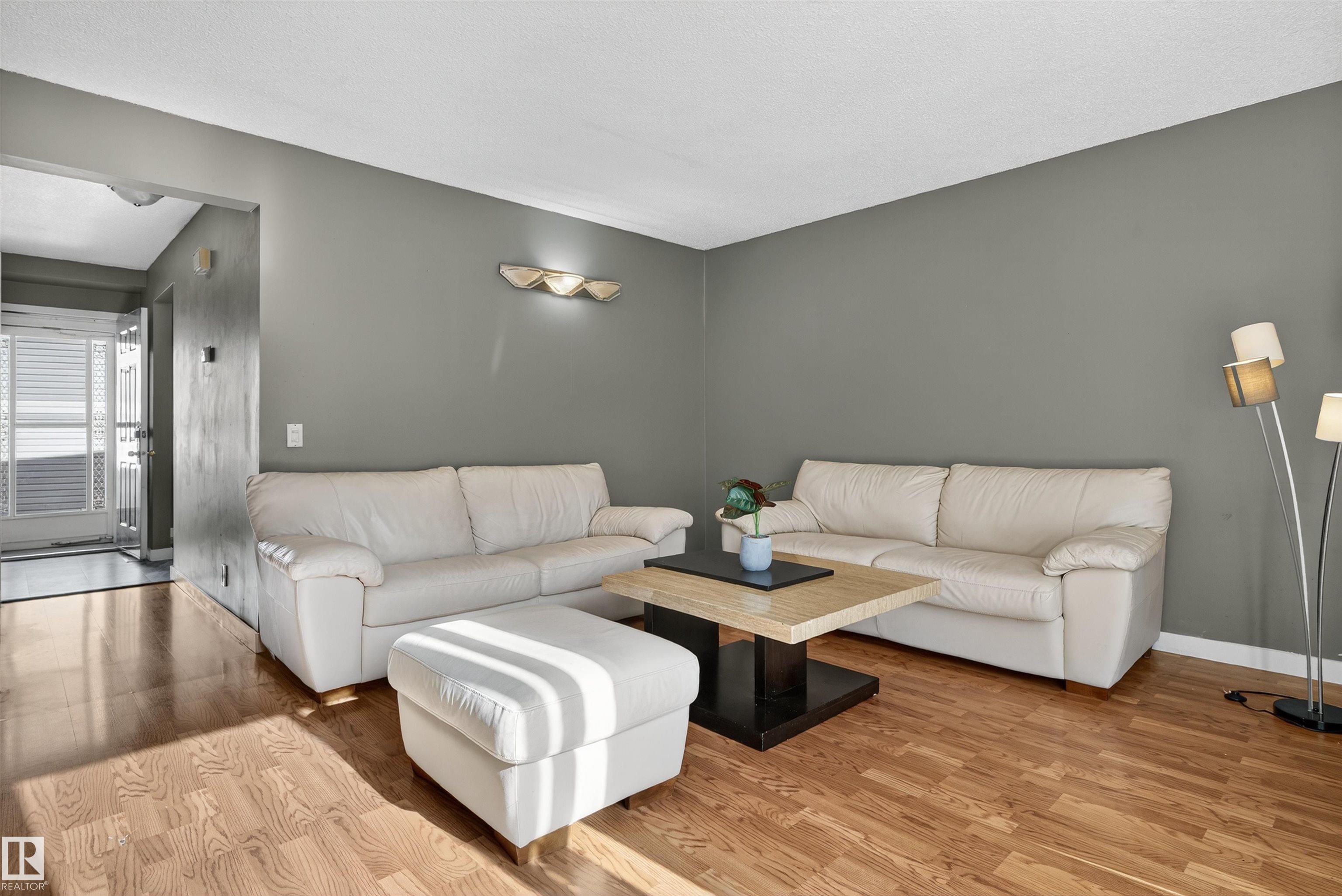 121 St Nw Unit 14017 St, Edmonton, AB T5X 4H8