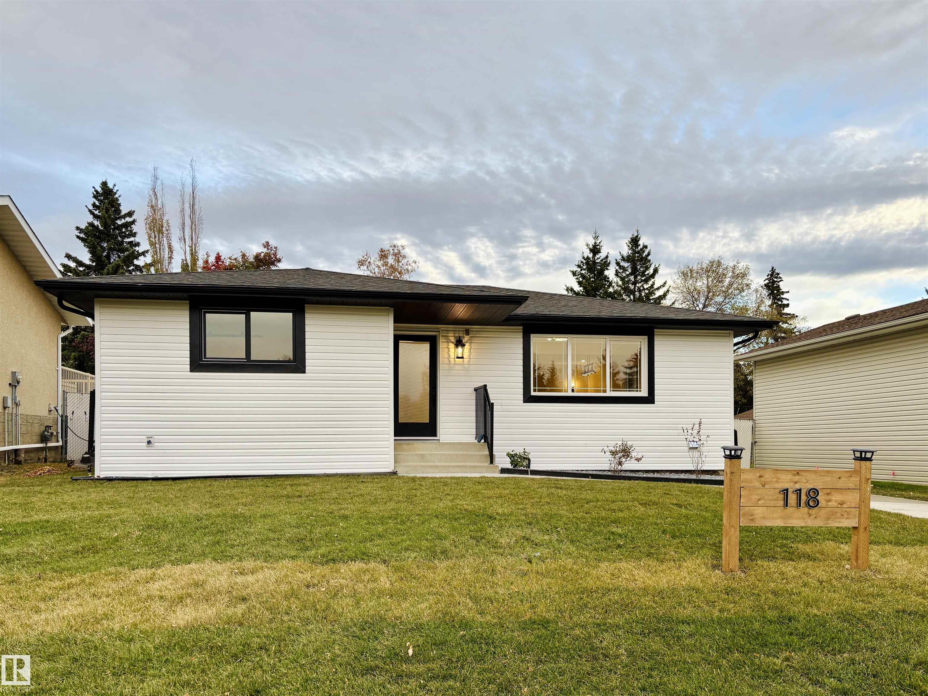 118 Georgian Way, Sherwood Park, AB T8A 2W2