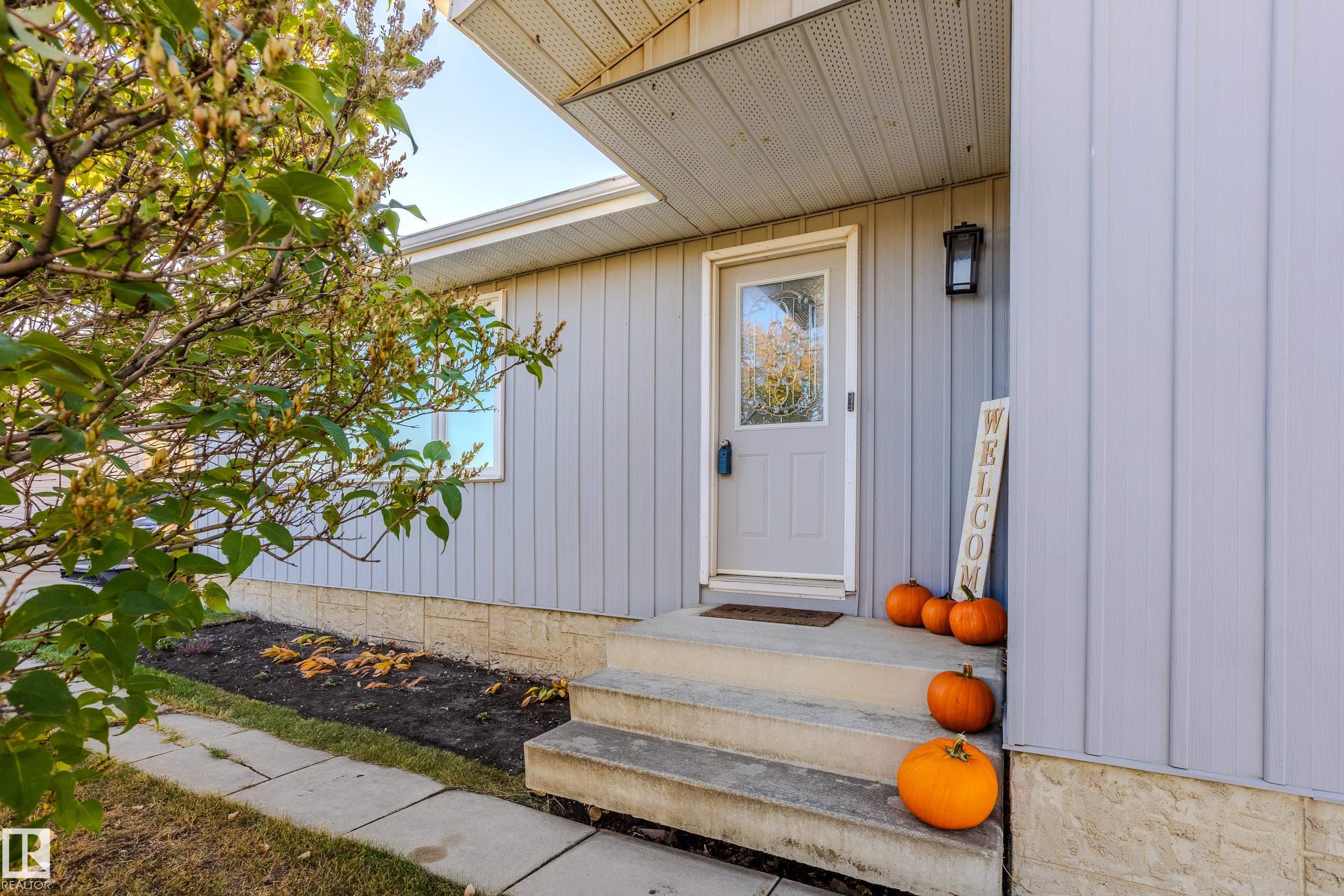 100 Av Unit 9713 Ave, Morinville, AB T8R 1G6
