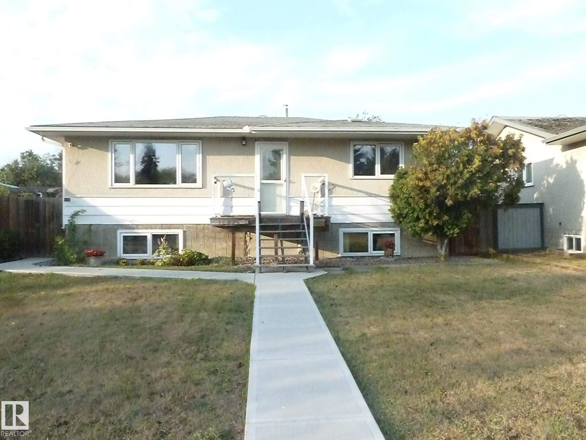 107 St Nw Unit 12836 St, Edmonton, AB T5E 4V3