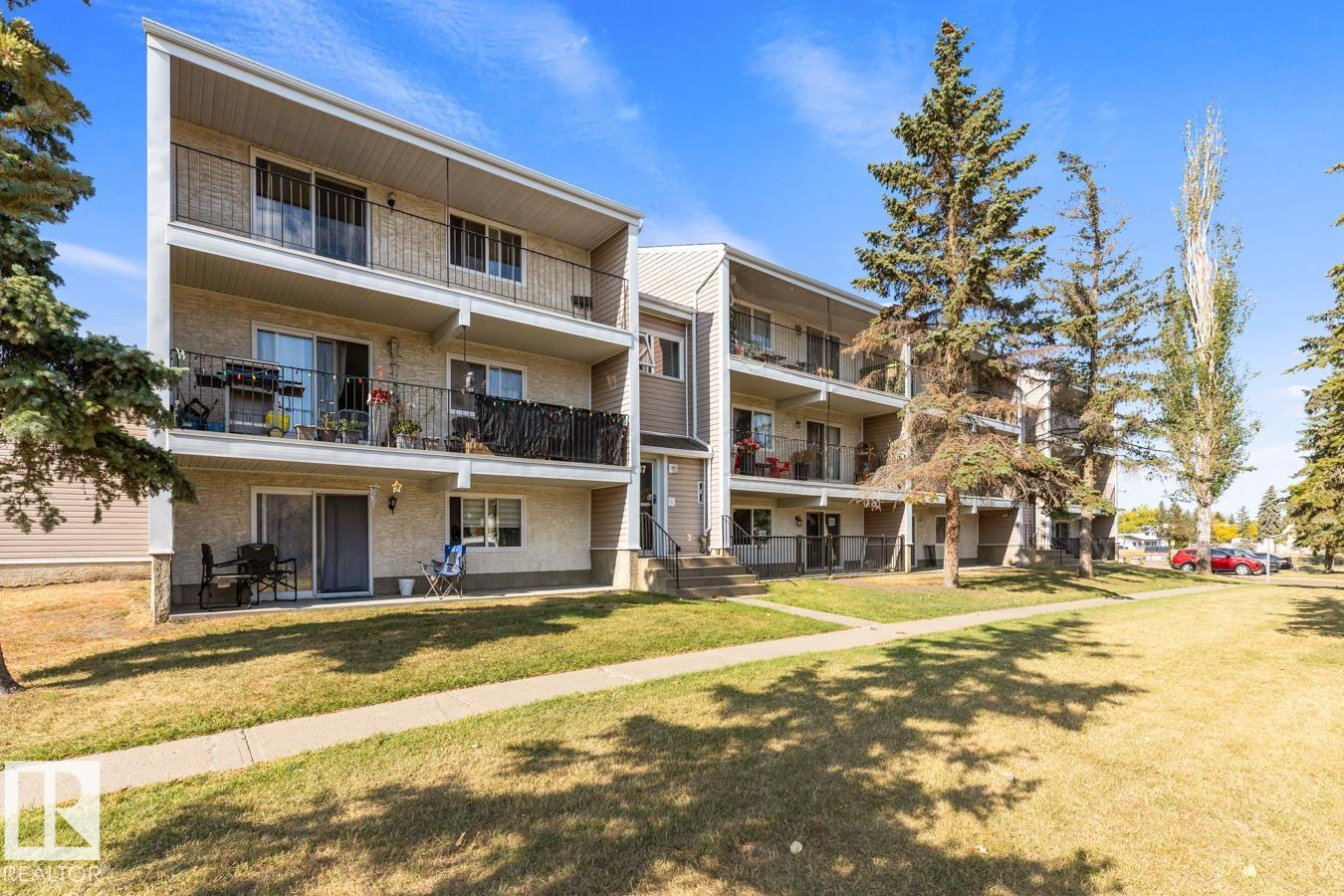 3847 76 Street Northwest #5, Edmonton, AB T6K 2P9