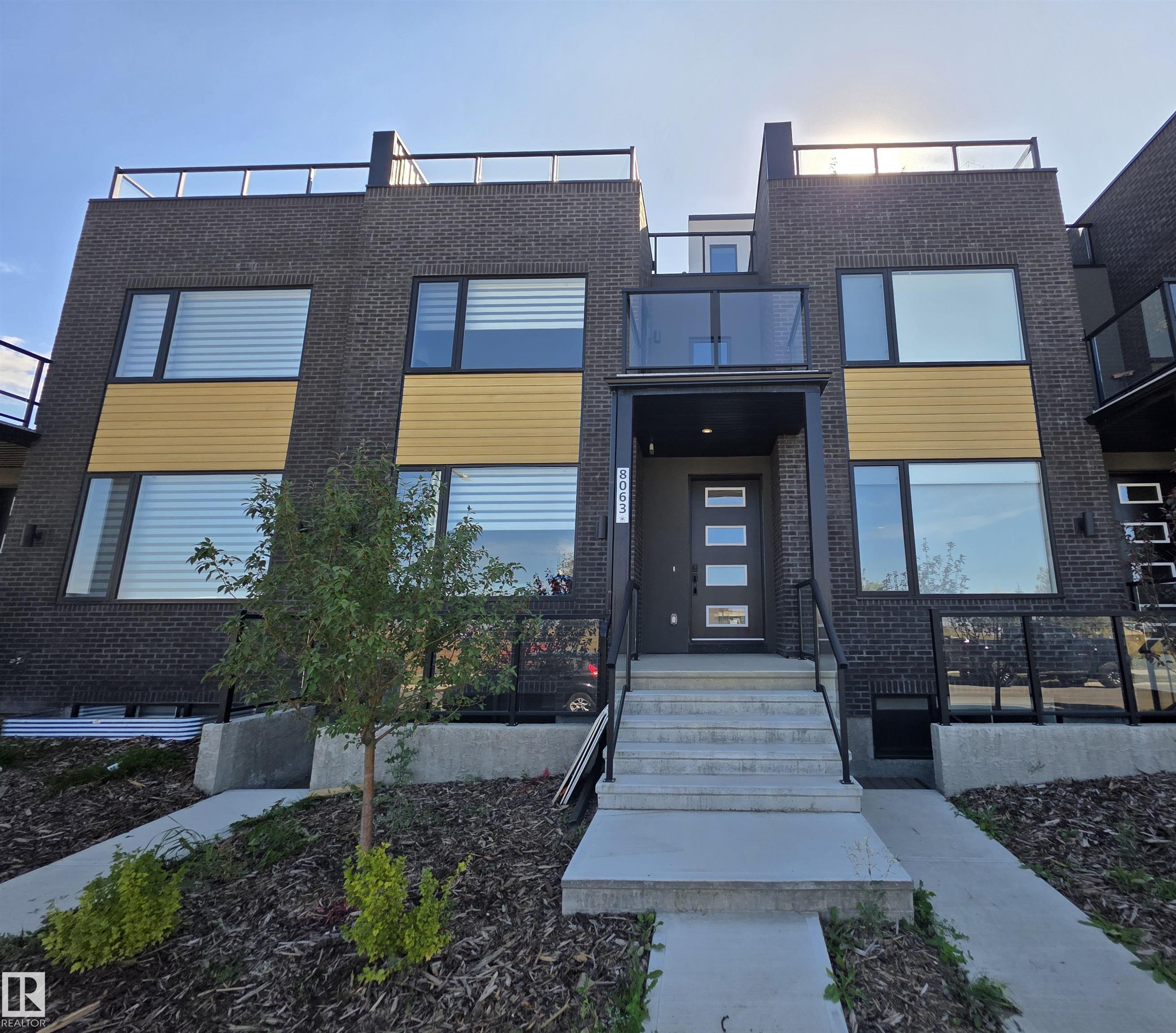 8063 Cedric Mah Rd NW, Edmonton, AB T5G 2R6