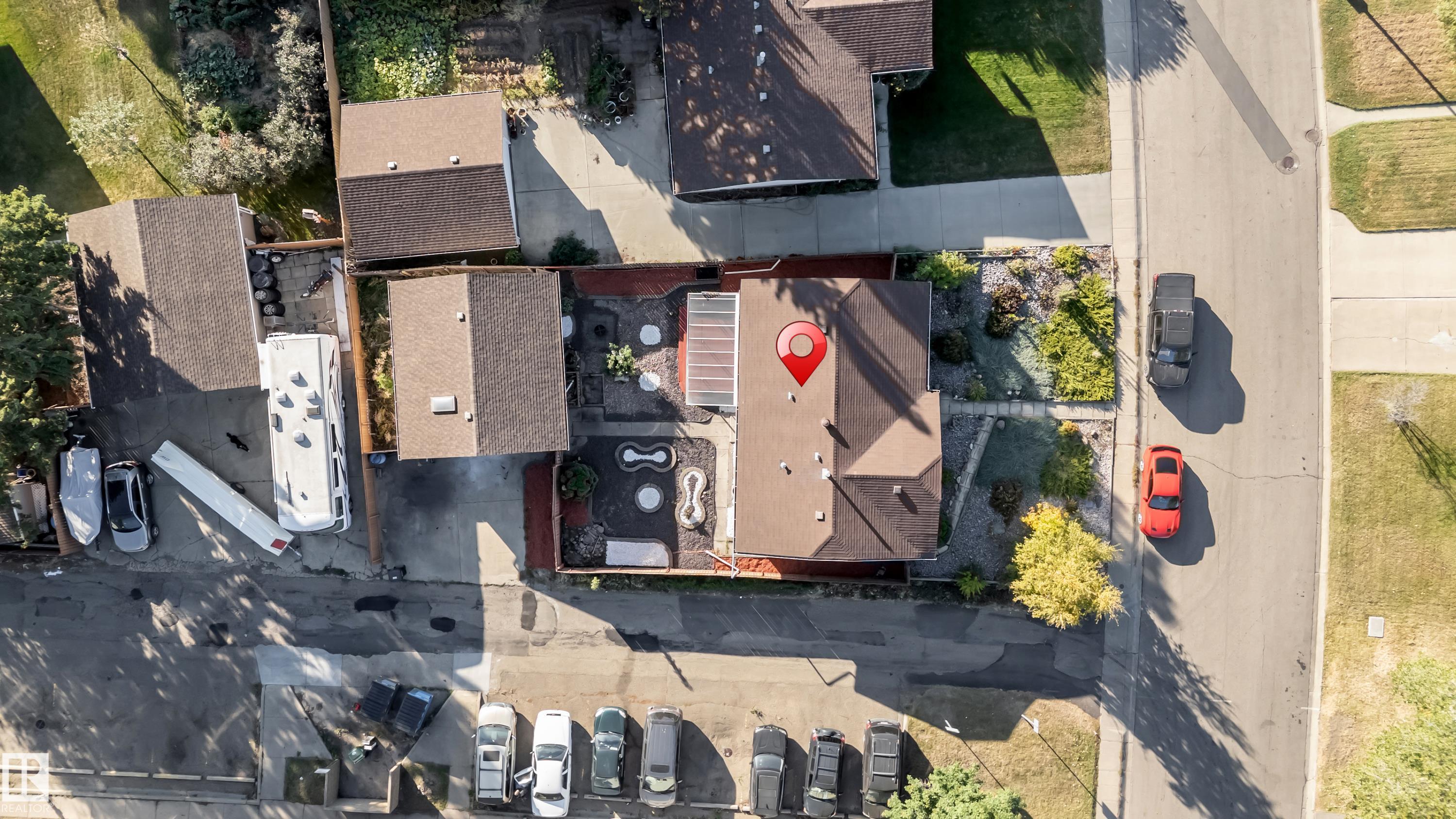 14 Av Nw Unit 8103 Ave, Edmonton, AB T6K 1X3