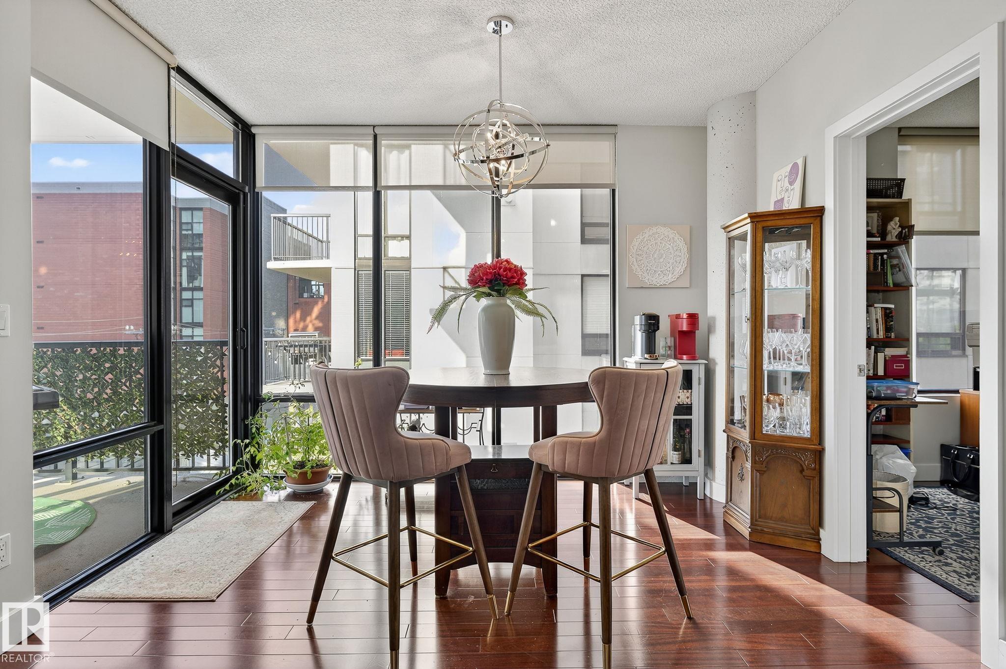 10028 119 Street Northwest #401, Edmonton, AB T5K 1Y8