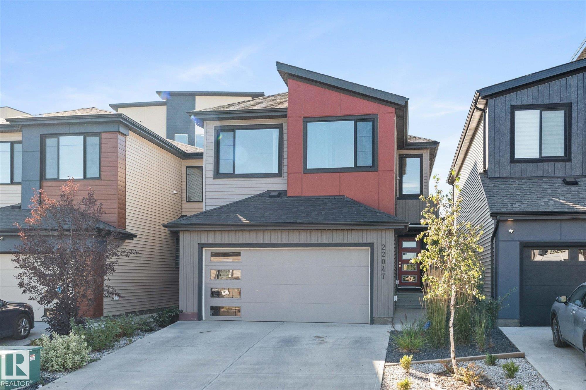 93 Av Nw Unit 22047 Ave, Edmonton, AB T5T 7N9
