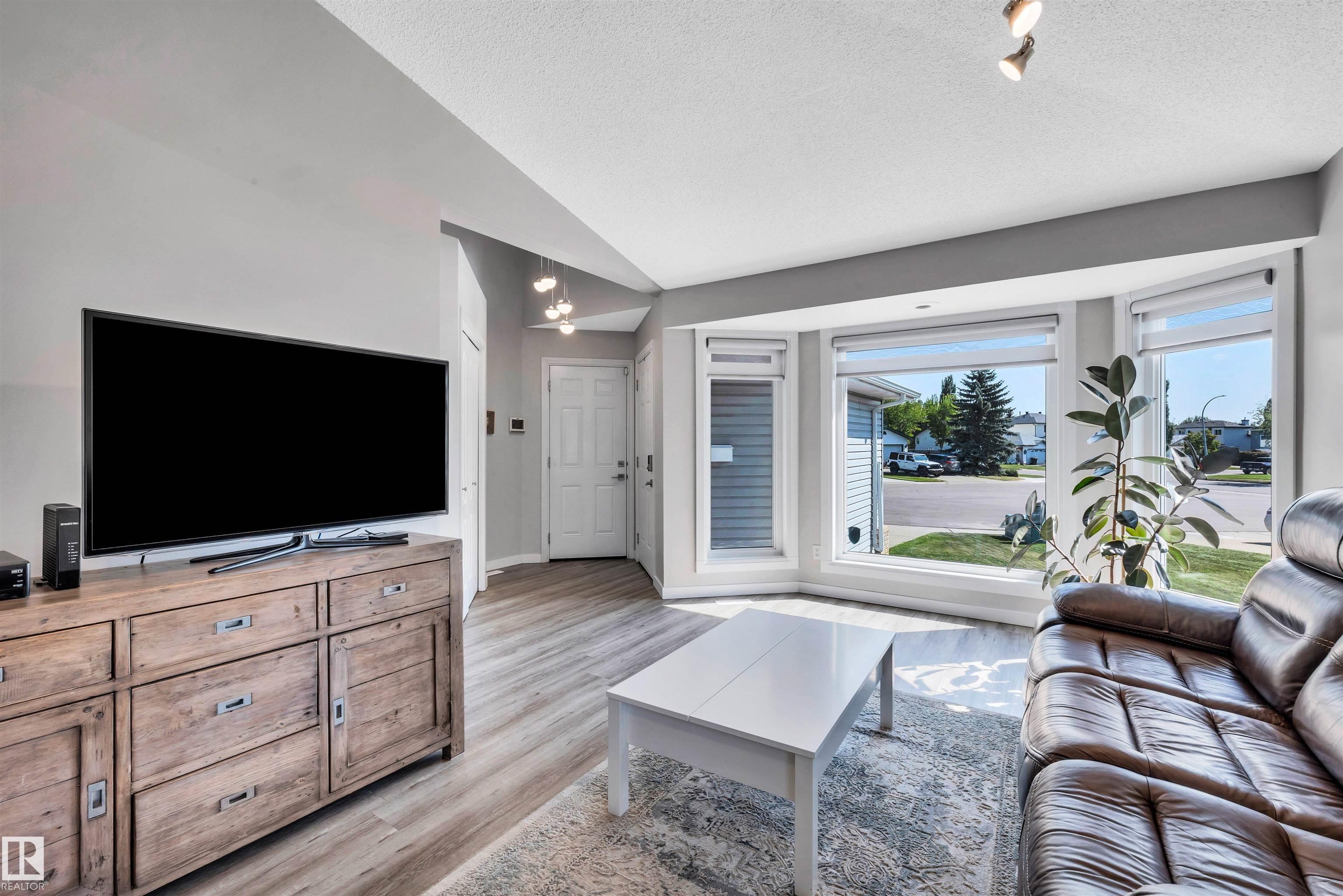 78 Deer Park Bv Blvd, Spruce Grove, AB T7X 3K2