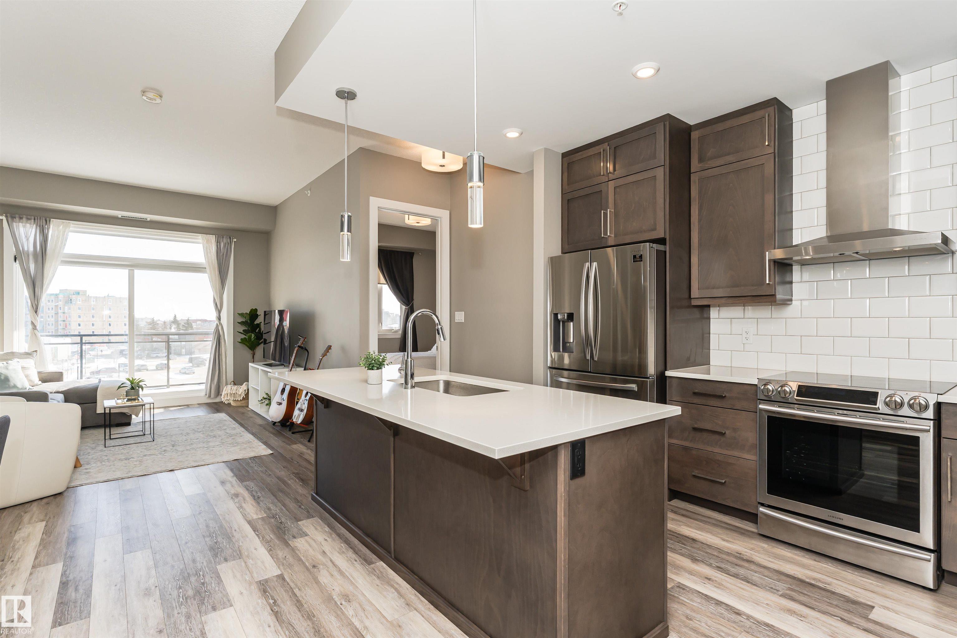 524 Griesbach Parade Northwest #427, Edmonton, AB T5E 6X2