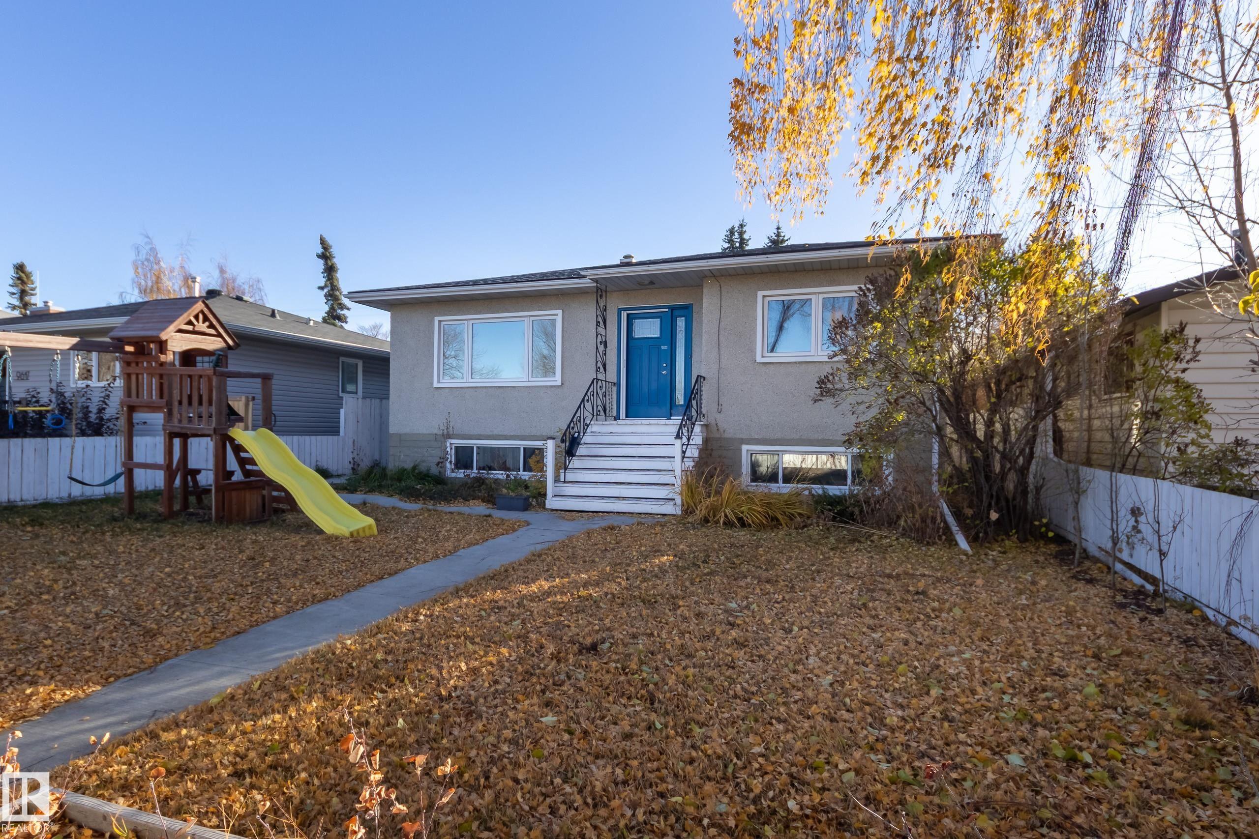 66 Av Nw Unit 9651 Ave, Edmonton, AB T6E 0M2