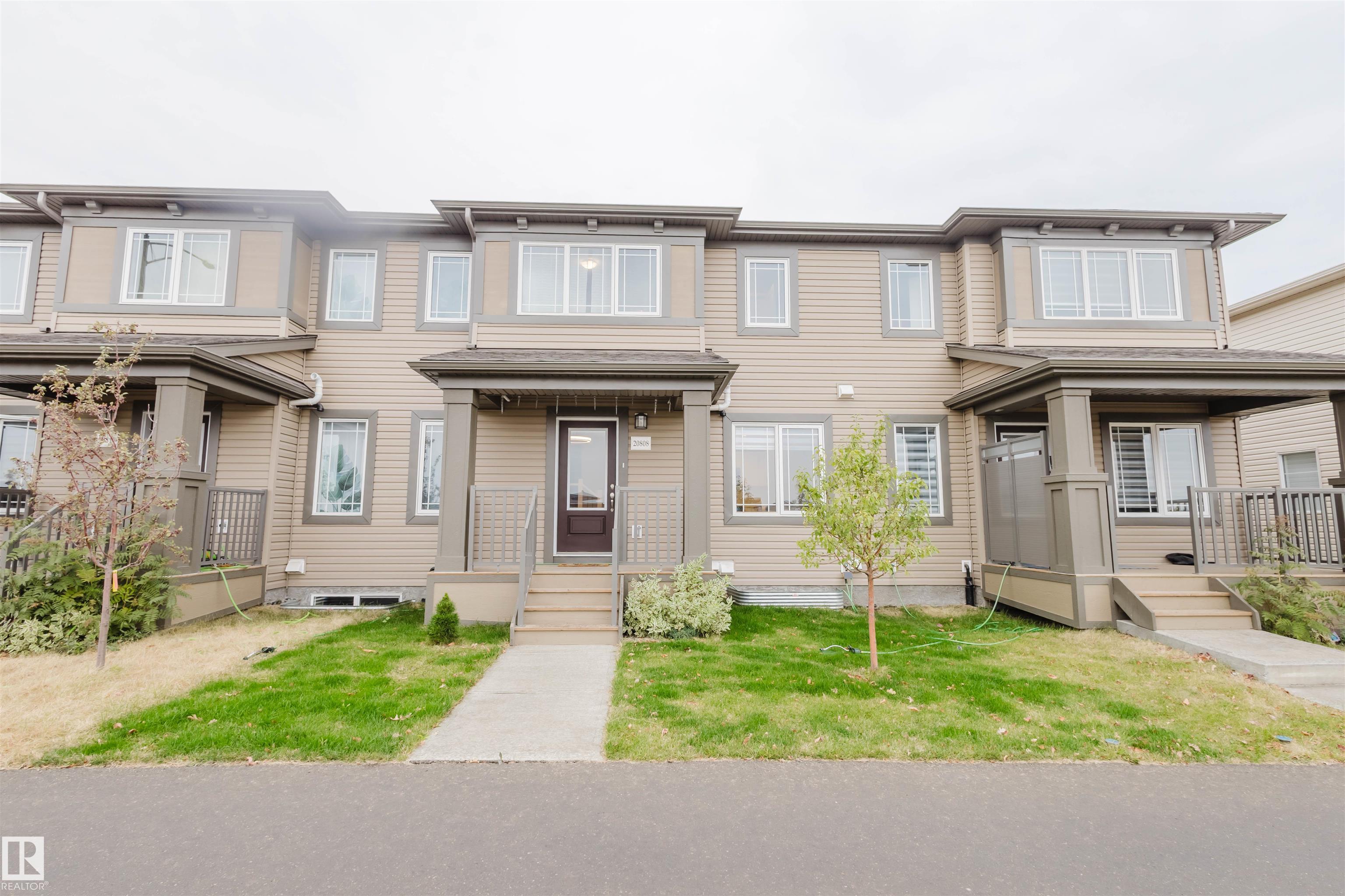 19 Av Nw Unit 20808 Ave, Edmonton, AB T6M 1R5