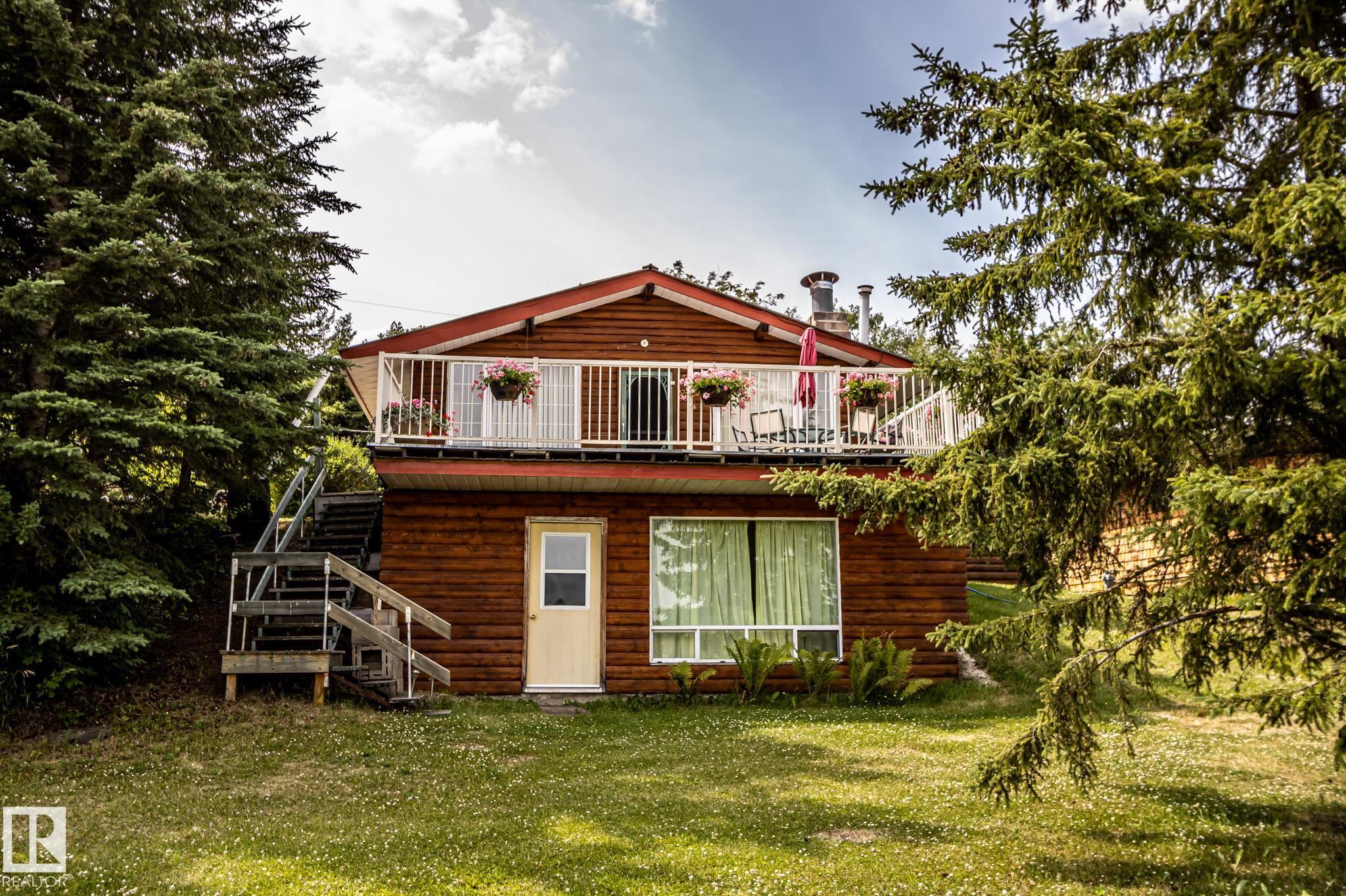 18 Horseshoe Bay Dr, Rural St. Paul County, AB T0A 3A0