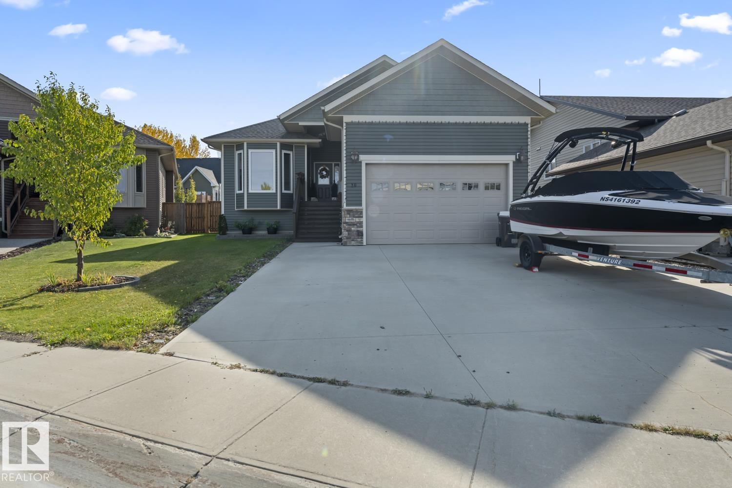 10 Aspen Co Ct, Cold Lake, AB T9M 0G2
