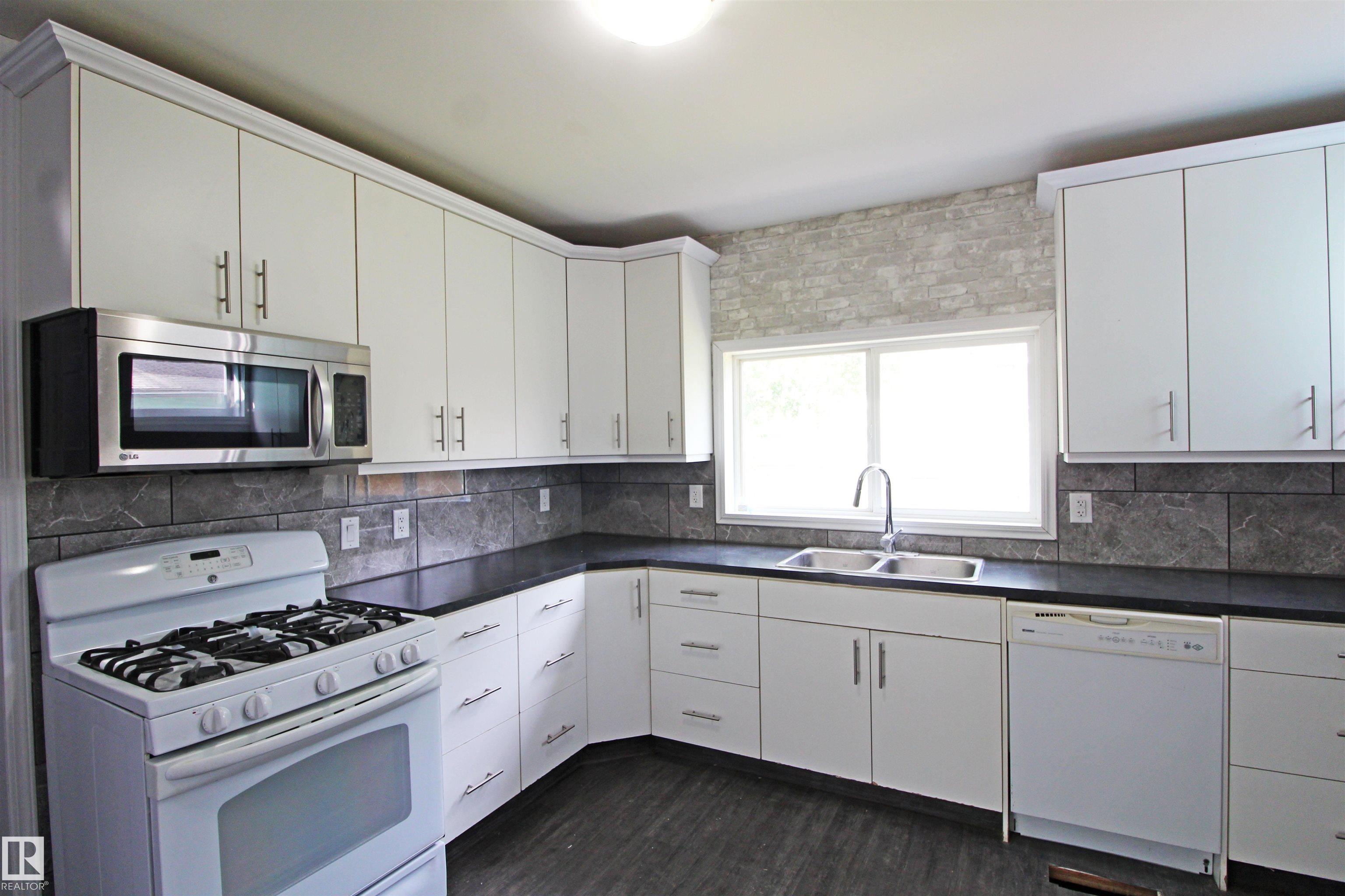 49 Av Unit 4723 Ave, Wetaskiwin, AB T9A 0P5