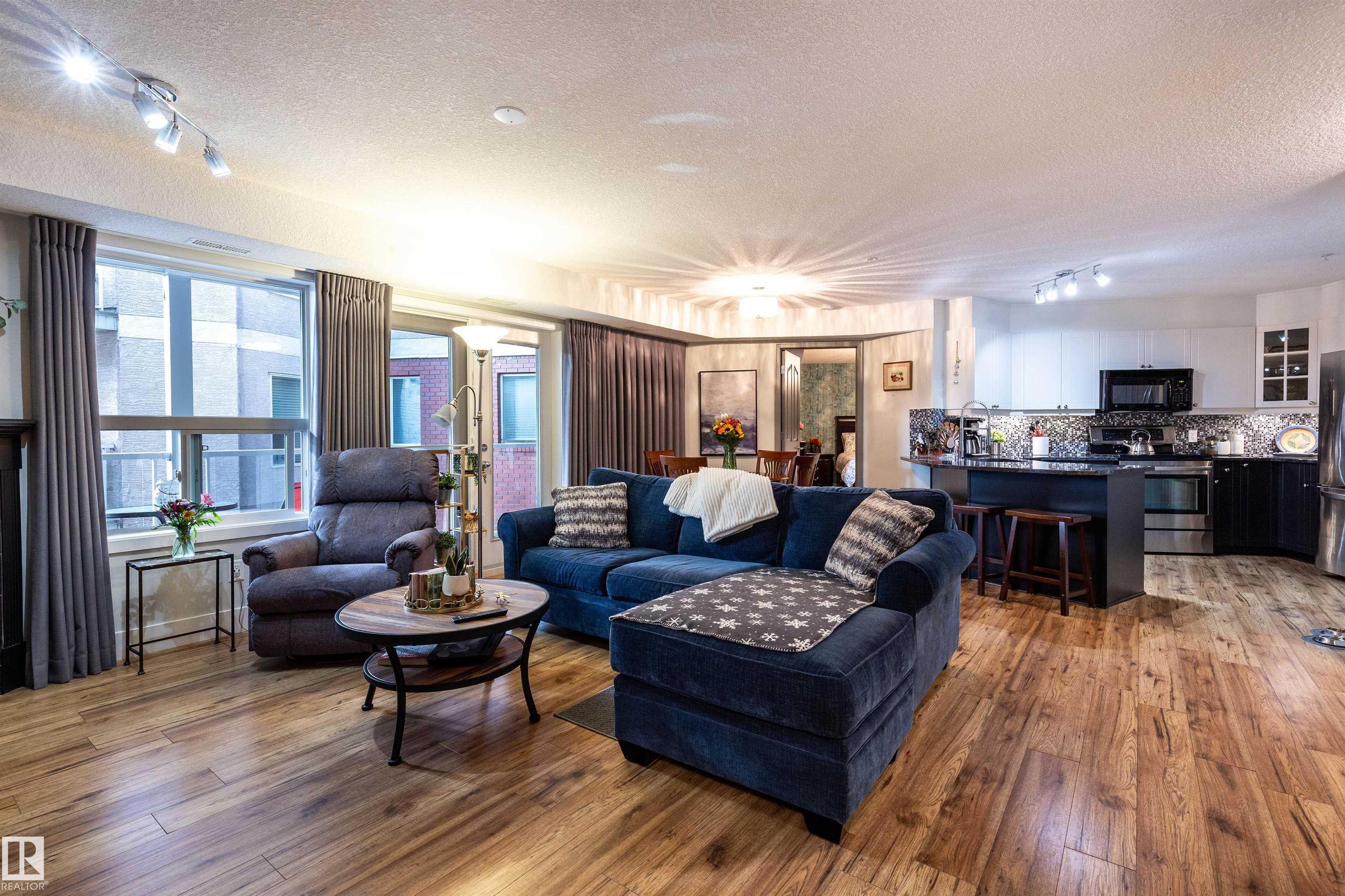 9008 99 Avenue Northwest #237, Edmonton, AB T5H 4M6