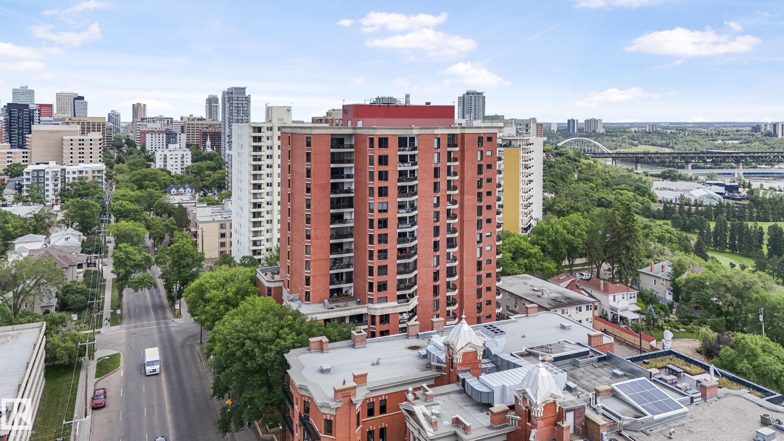 11503 100 Avenue Northwest #701, Edmonton, AB T5K 2K7