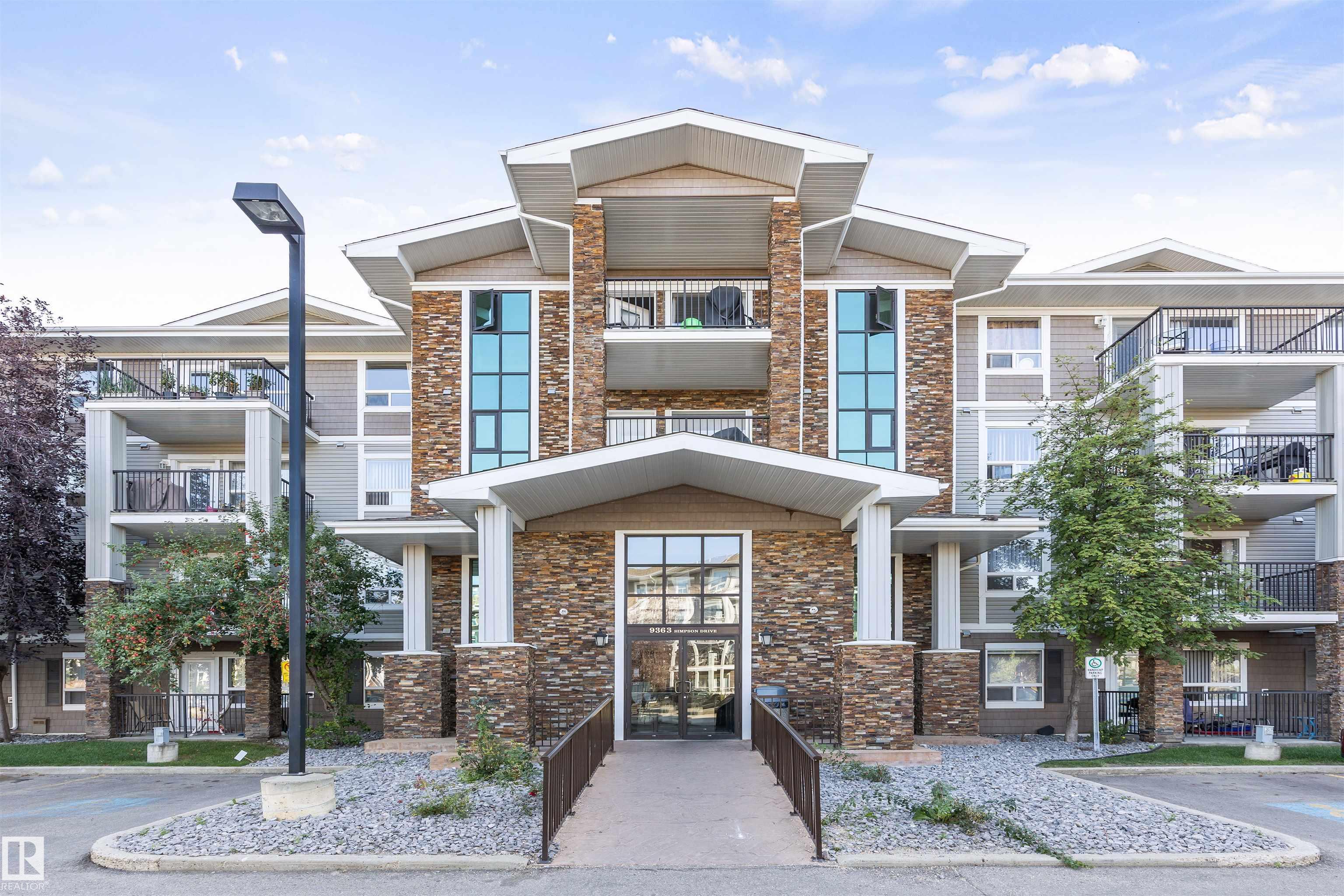9363 Simpson Drive Northwest #1432, Edmonton, AB T6R 0N2