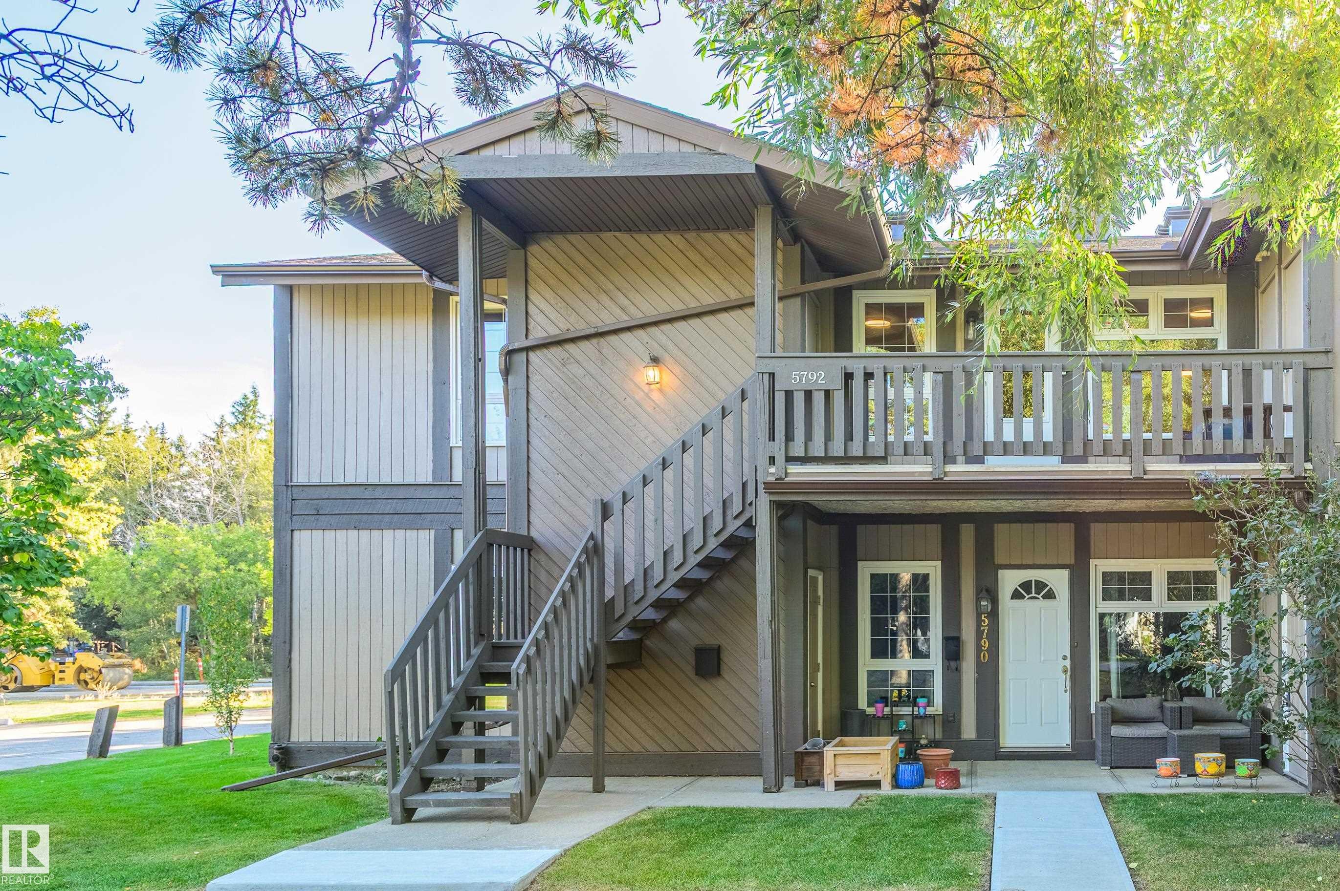 172 St Nw Unit 5792 St, Edmonton, AB T6M 1B4
