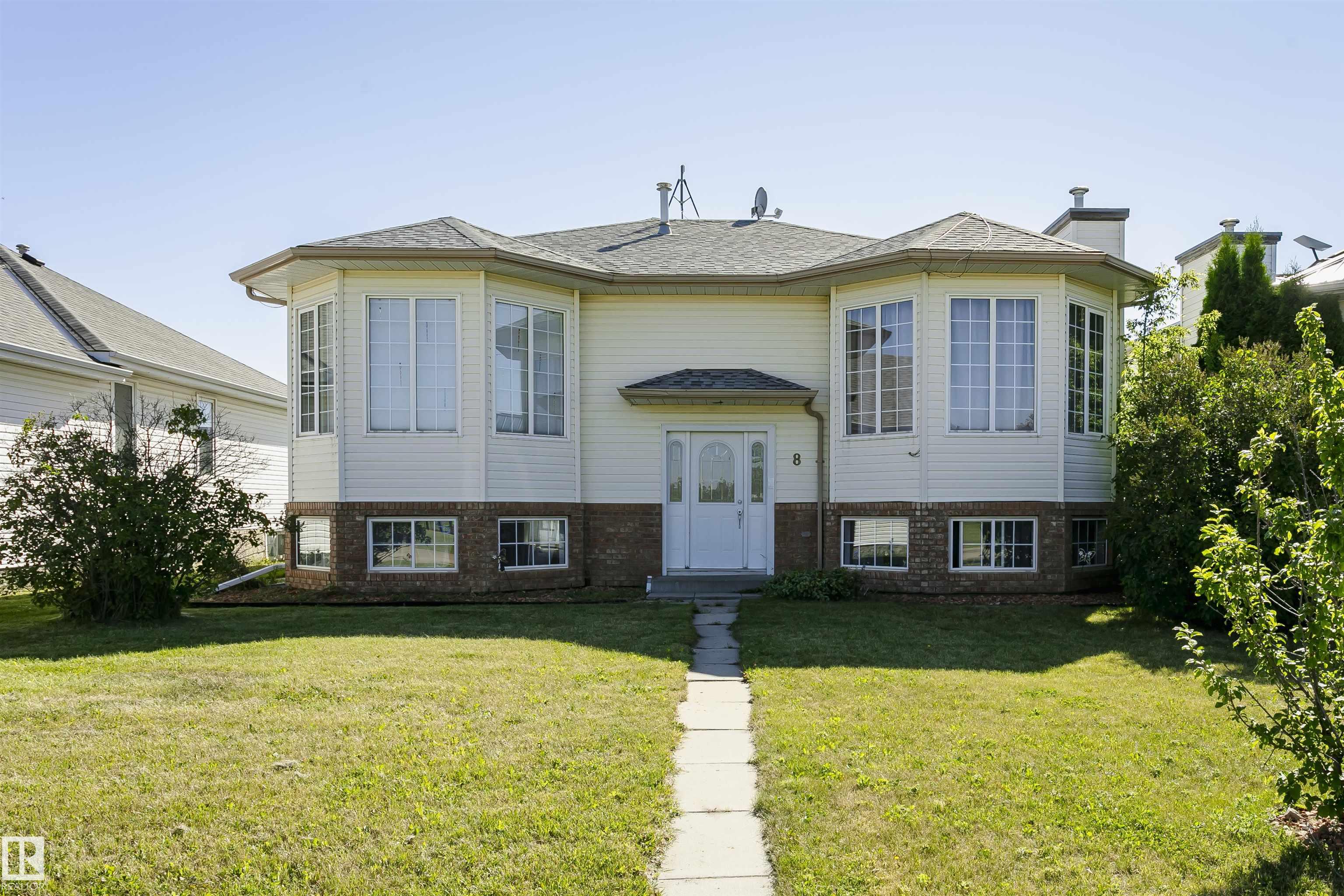 8 Lafond Dr, Tofield, AB T0B 4J0