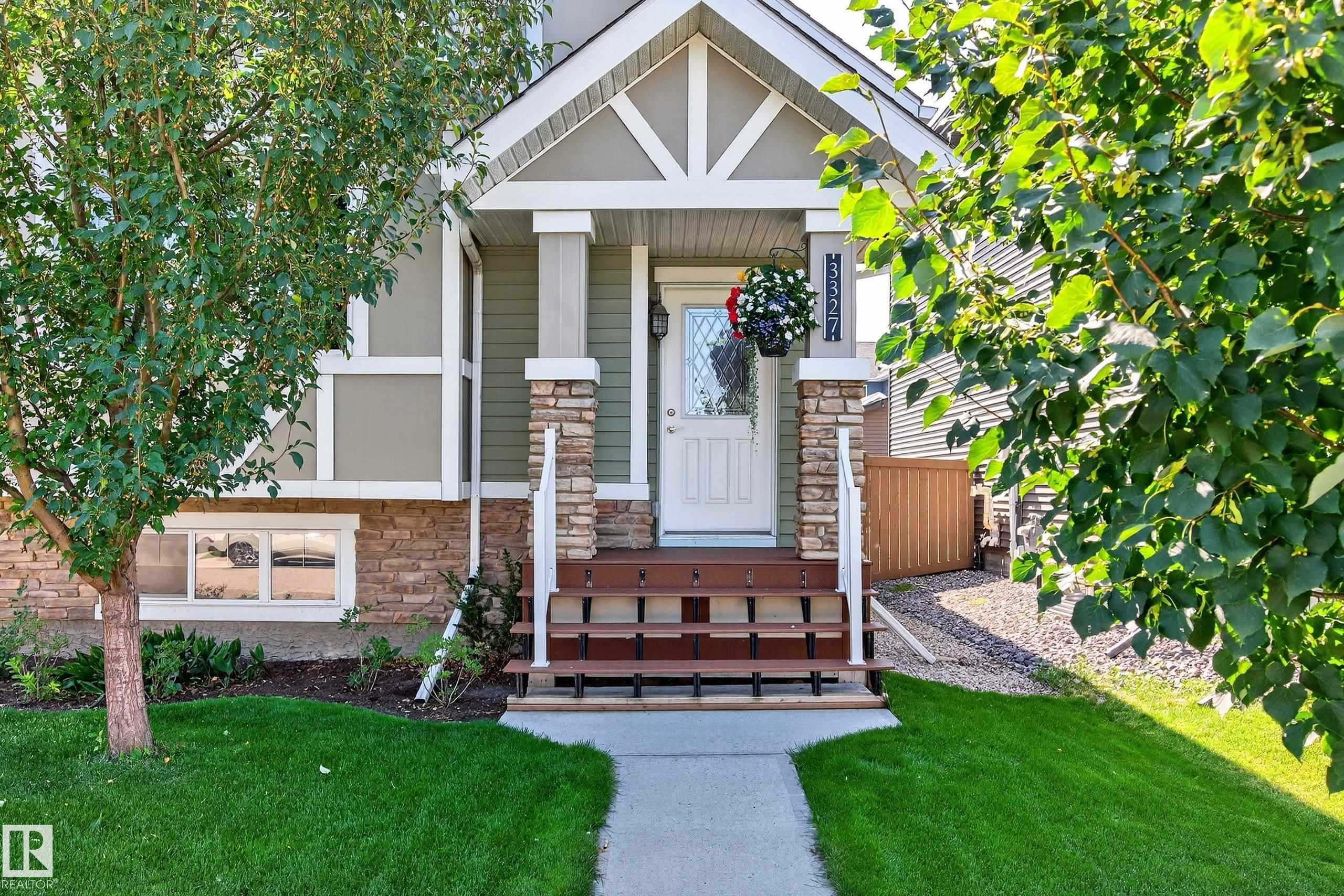 3327 Weidle Way SW, Edmonton, AB T6X 1T1