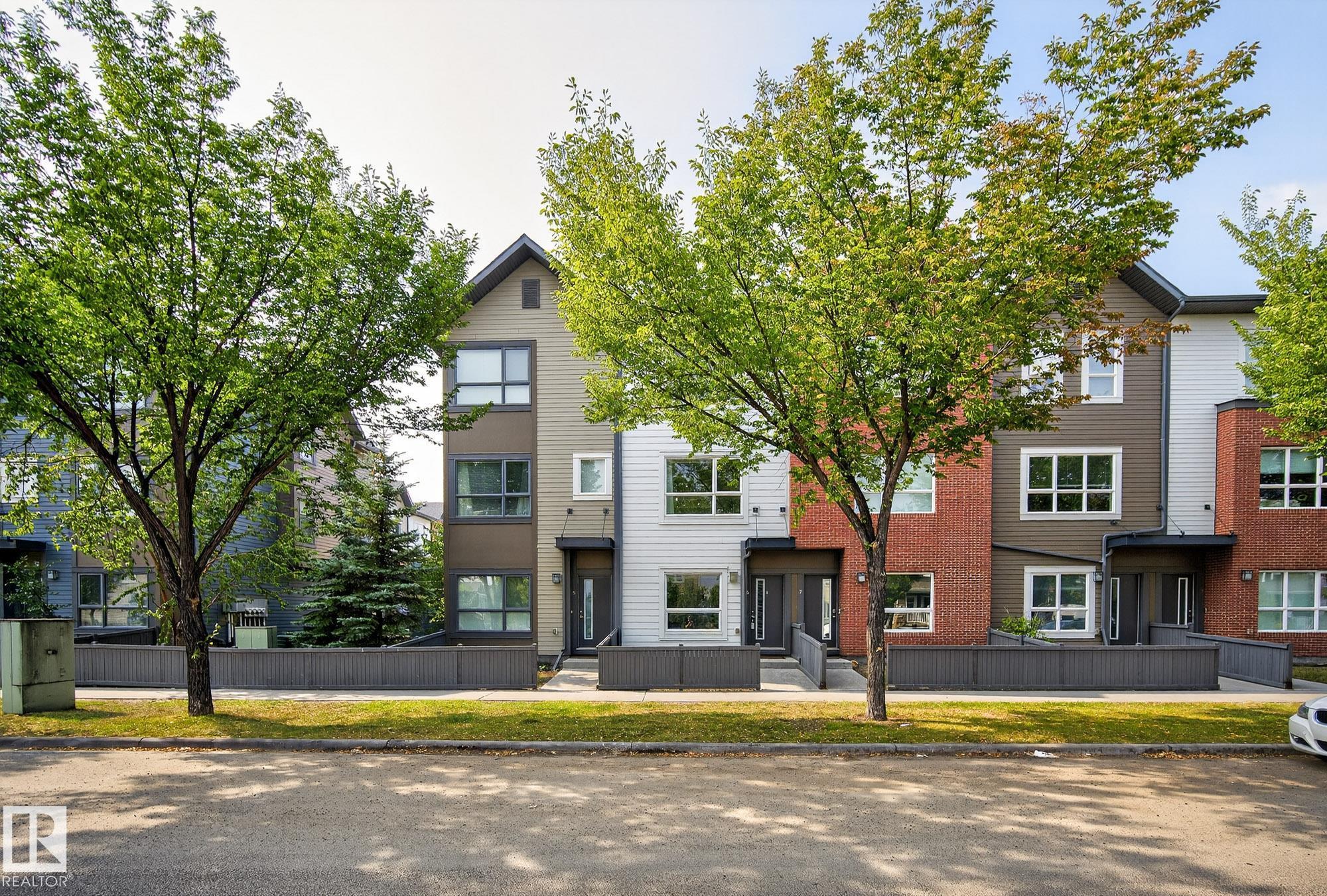 2560 Pegasus Boulevard Northwest #6, Edmonton, AB T5E 6V4