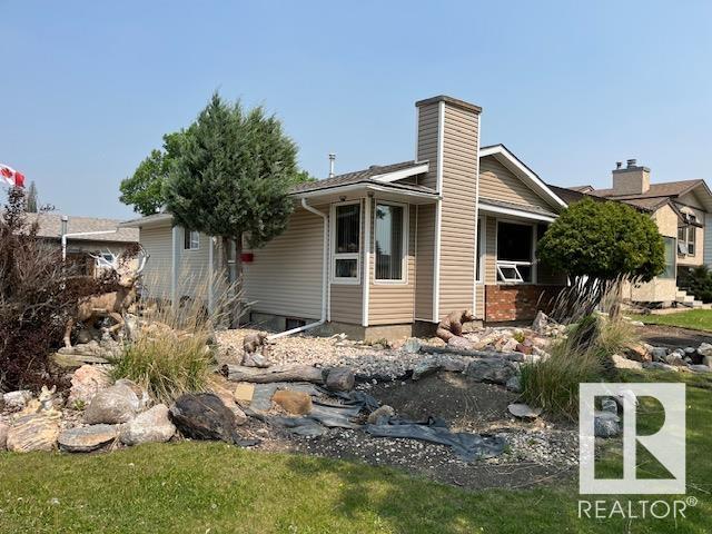 92 St Nw Unit 17903 St #a, Edmonton, AB T5Z 2J9