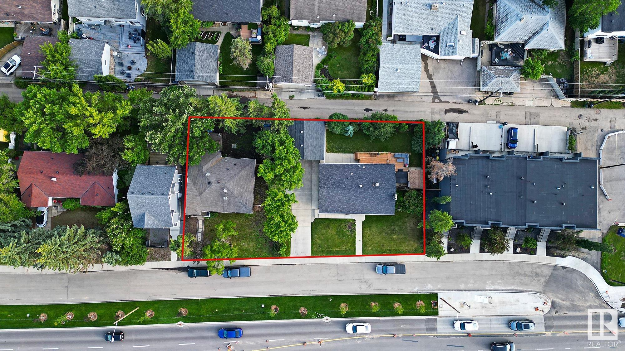 13919 102 Av Nw Unit 13915 Ave, Edmonton, AB T5N 0P5