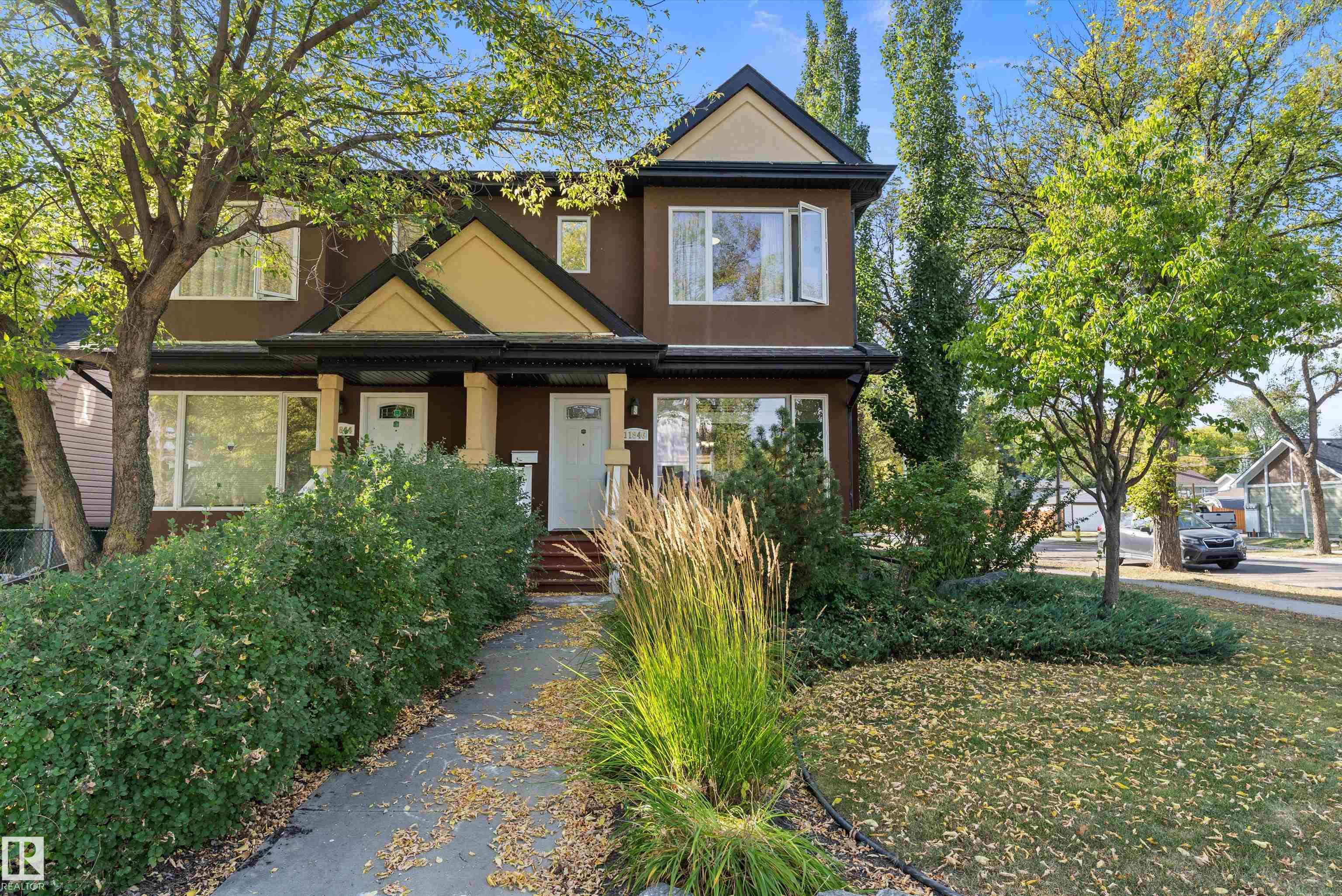 125 St Nw Unit 11846 St, Edmonton, AB T5L 0R9