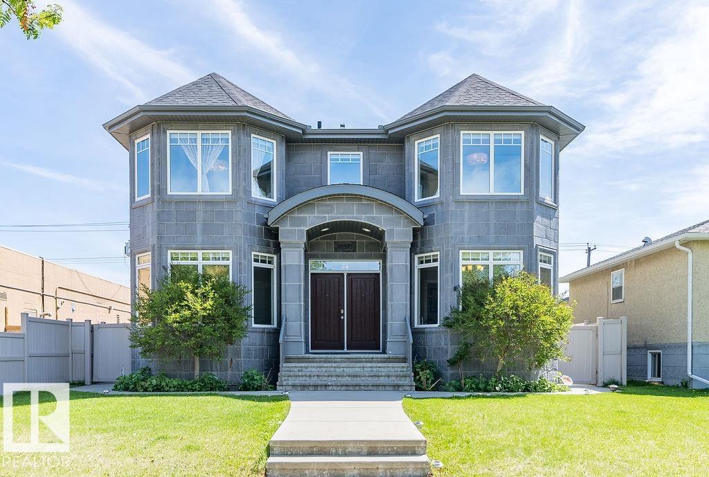 80 St Nw Unit 10535 St, Edmonton, AB T6A 3J8