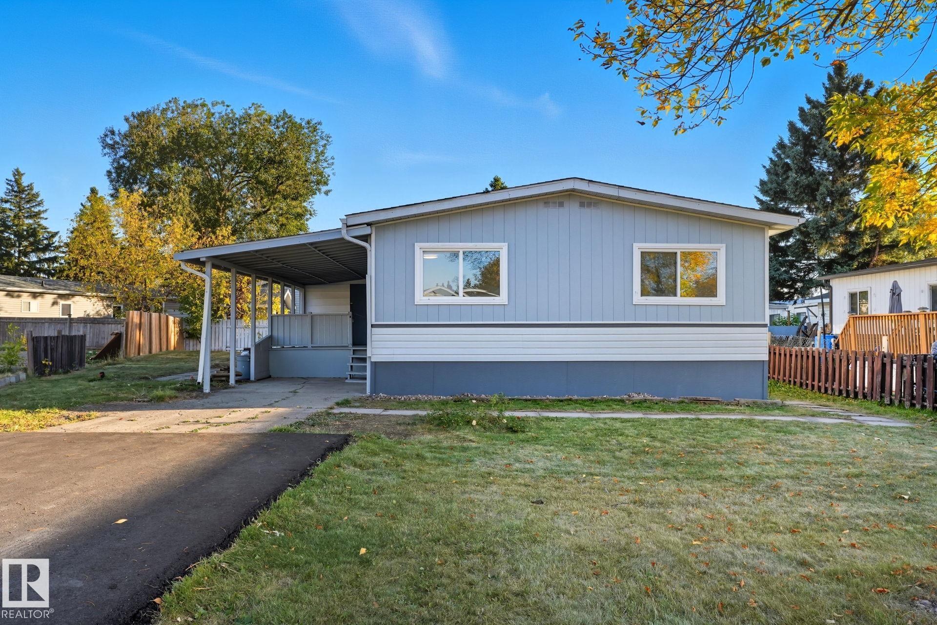 67 Ridgeway Dr NW, Edmonton, AB T6P 1C2